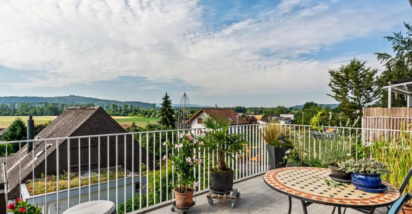 Timeless elegance meets living comfort - 3.5-room apartment in Meinisberg - Photo 4 of 12