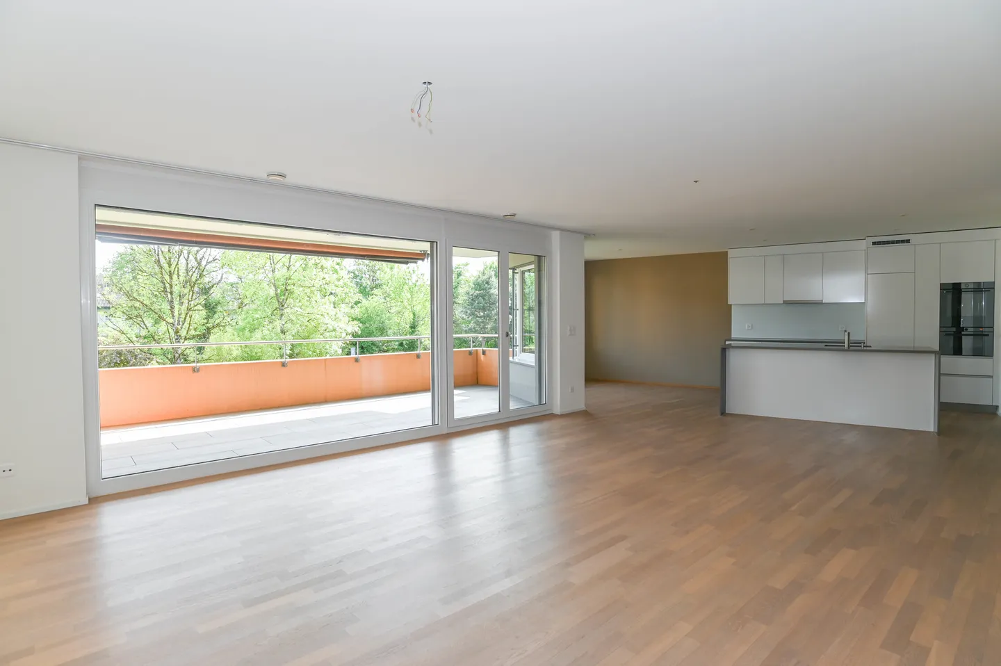 MODERN/HOCHWERTIGER INNENAUSBAU/RUHIGE UND GUTE LAGE/OFFENER GRUNDRISS - Foto 5 von 15