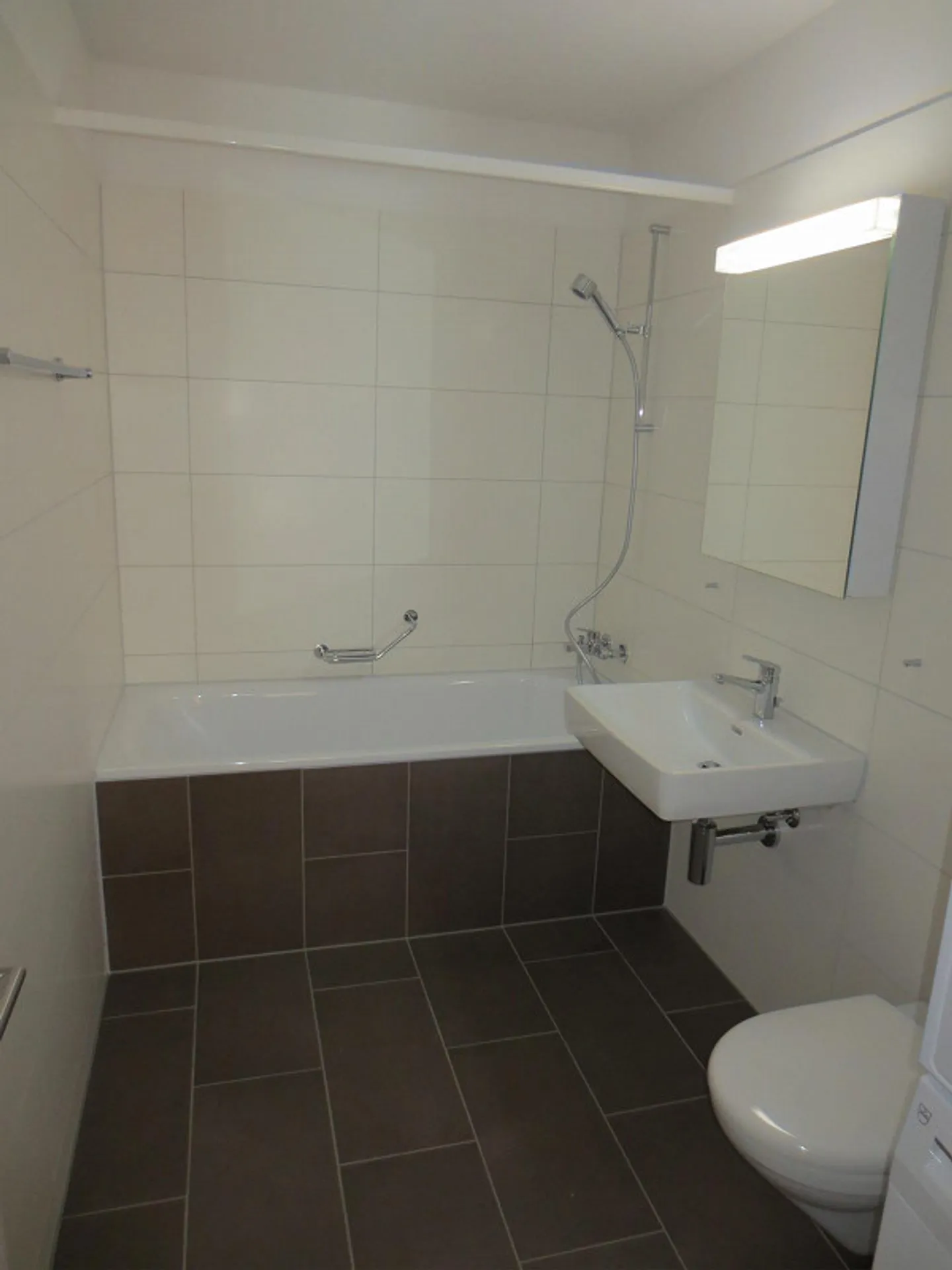 Atmospheric 2.5 room apartment in Meili Park, Feldbreite Emmen - Photo 6 of 10