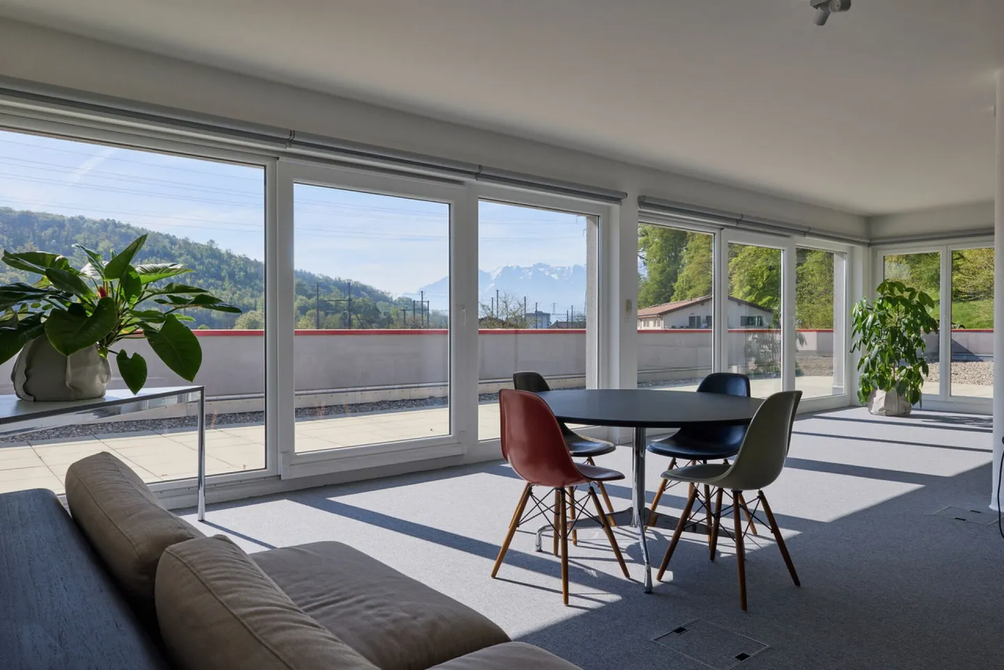 Puidoux office for rent with large terrace - Photo 1 of 7