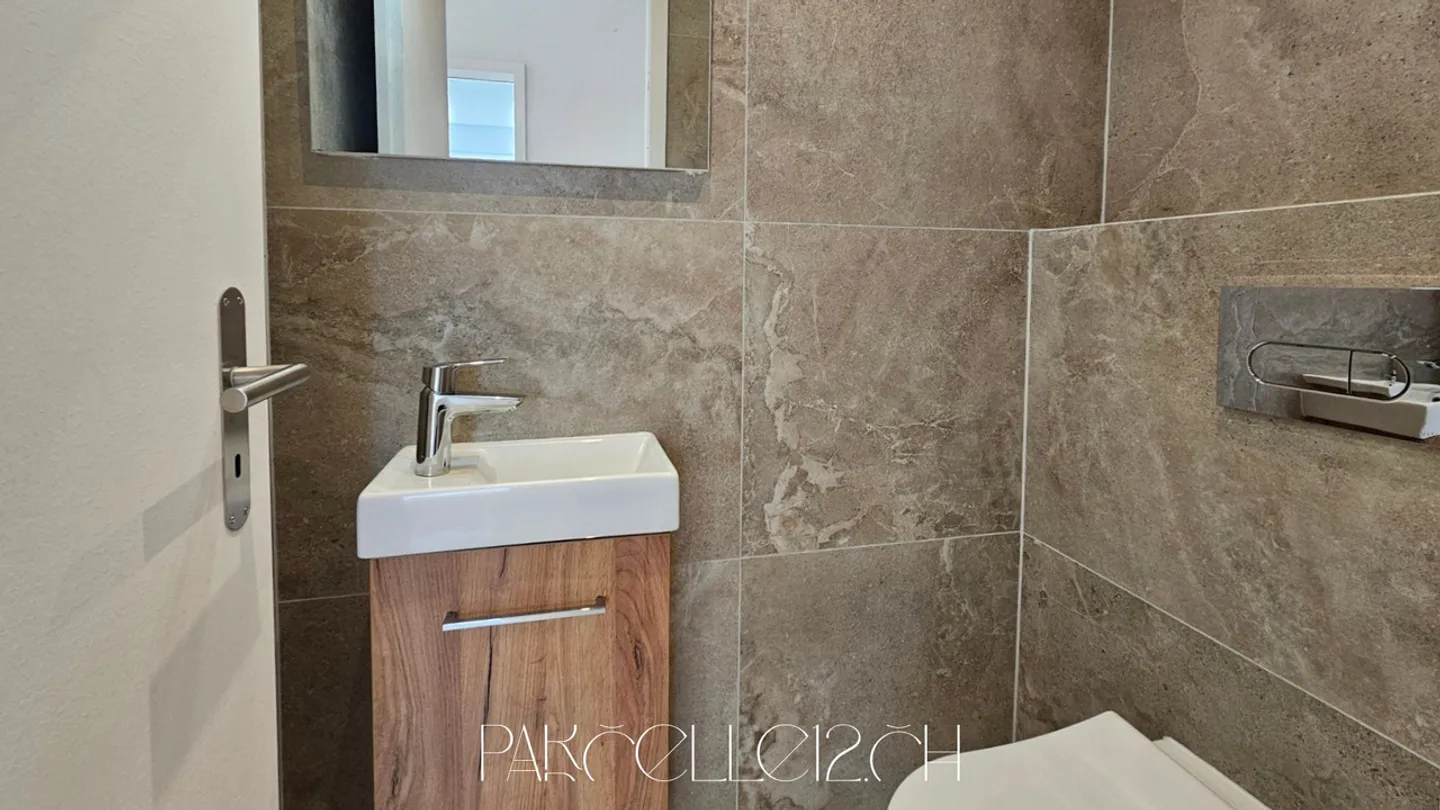 renovated 3.5 room apartment – Bright and ideally located - Photo 9 of 11