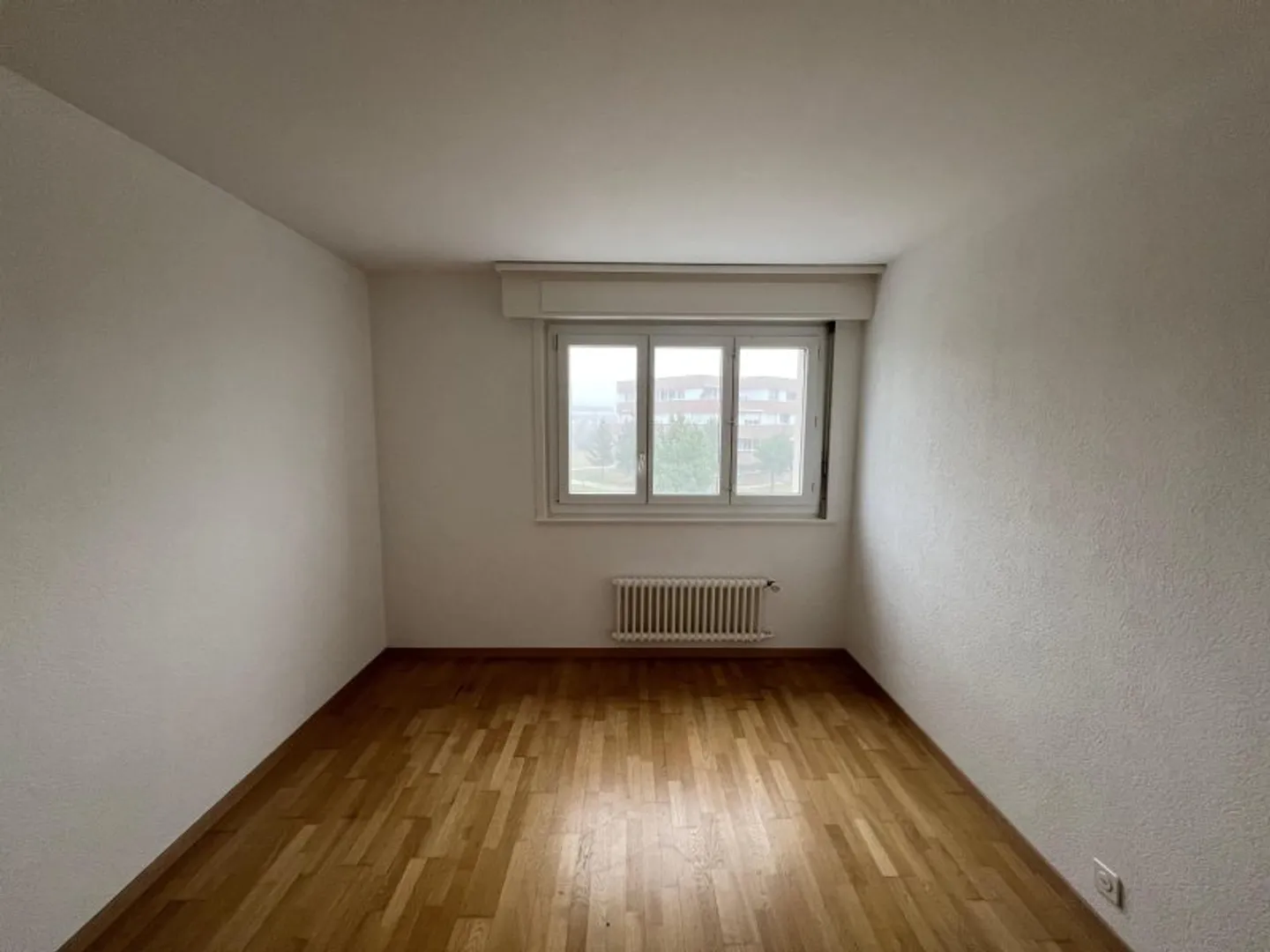 01257 - 3-Zimmer-Wohnung - Rte de la Gare 19-21 - BOUDRY - Foto 3 von 4