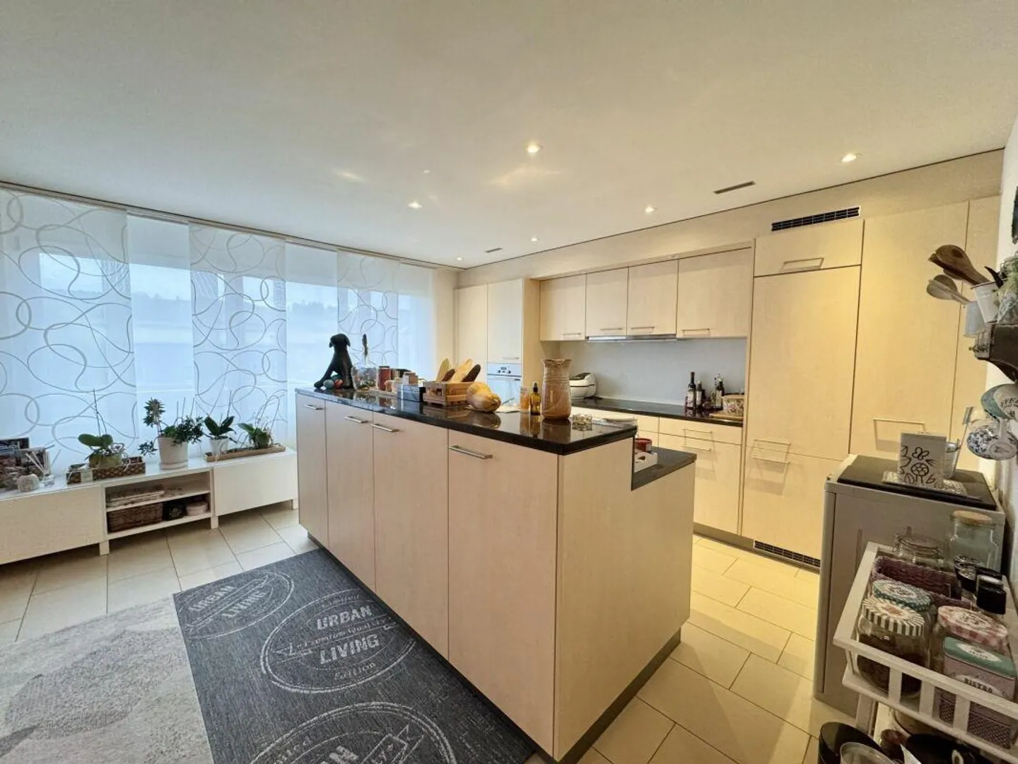 Living in Greenery - Photo 2 of 12