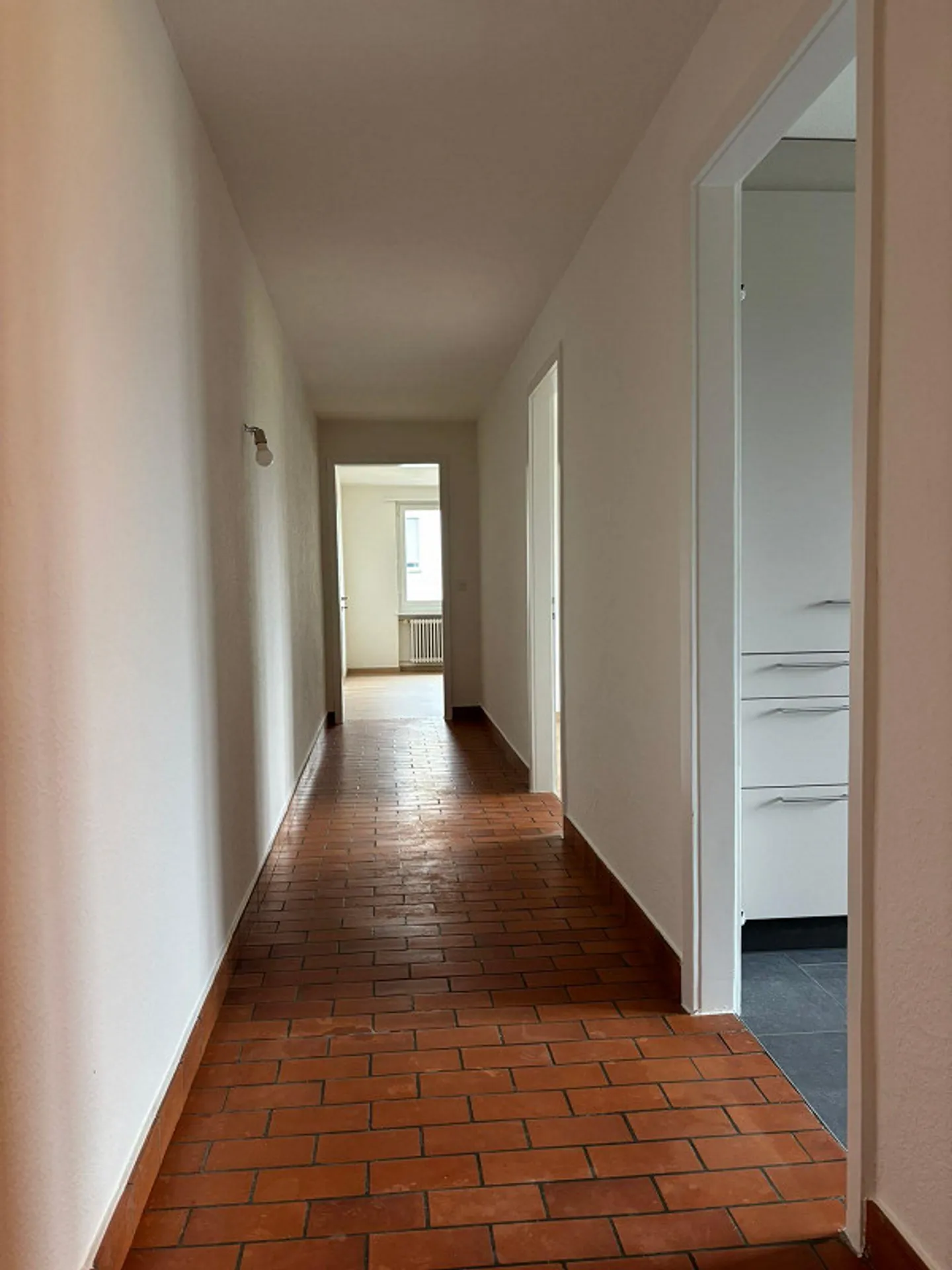 Charmante Wohnung direkt bei Aarau zu vermieten - Foto 4 von 6