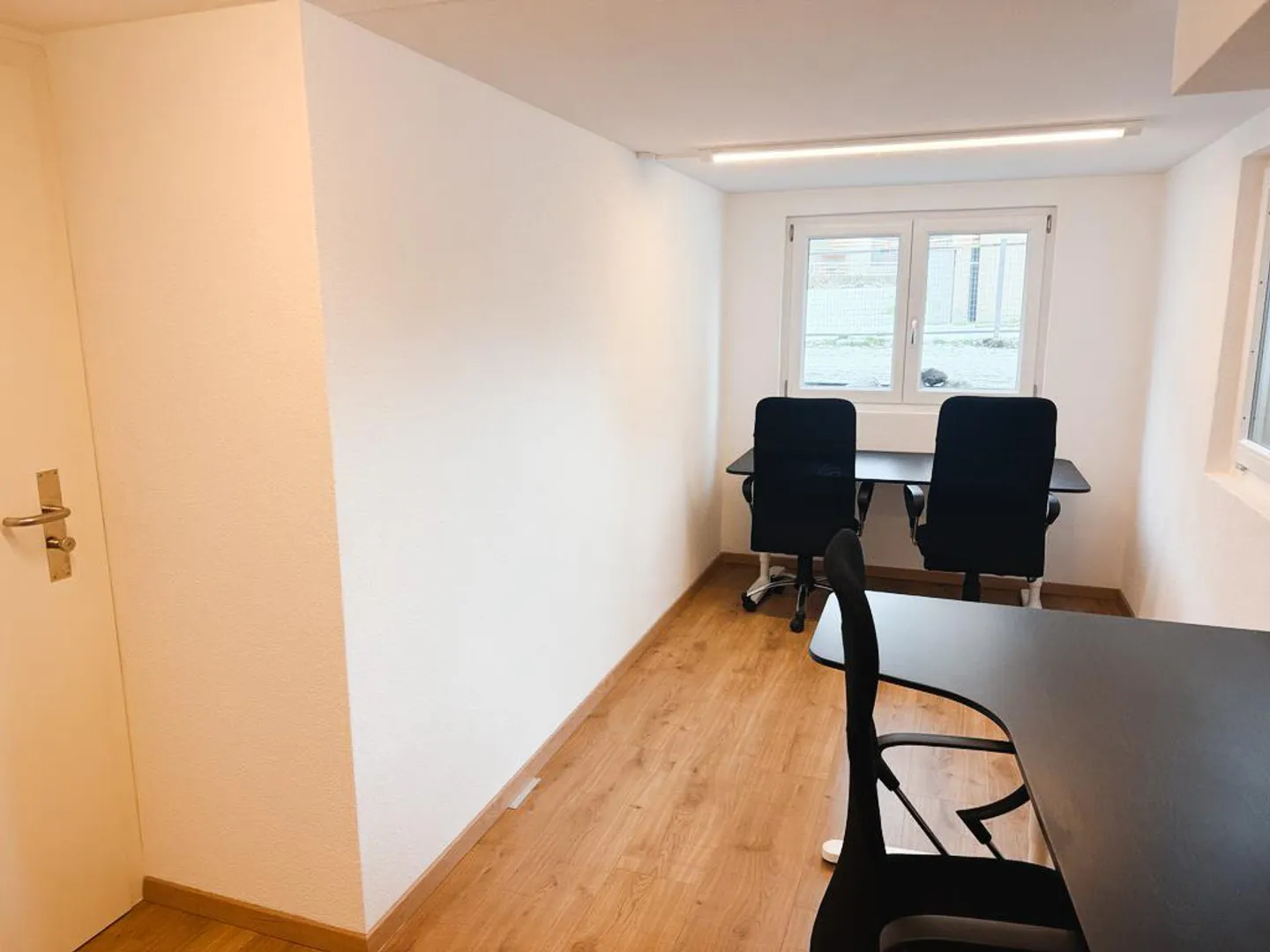 Ufficio centrale a Wattwil incluso Wifi - Foto 2 di 2