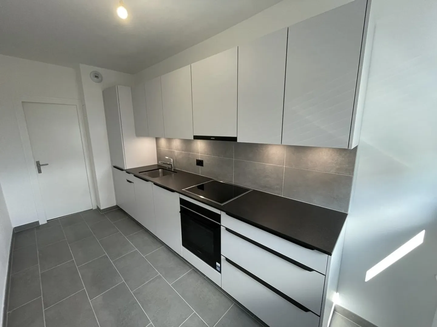 Charmant Appartement 4.5 pièces - Photo 2 sur 3