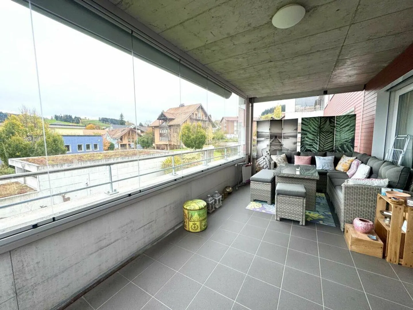 Living in Greenery - Photo 11 of 12