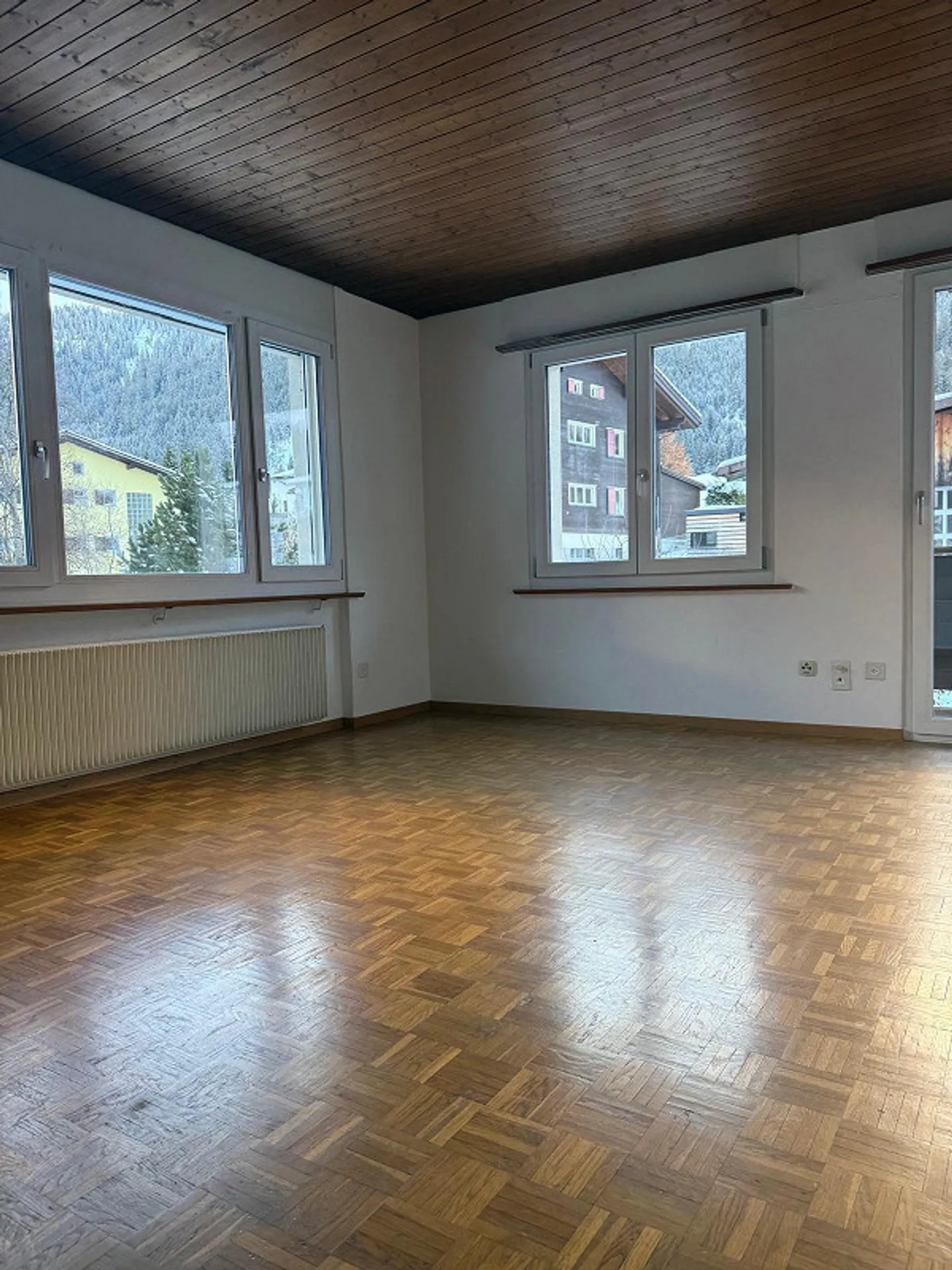 3 Room Apartment - Photo 1 of 8