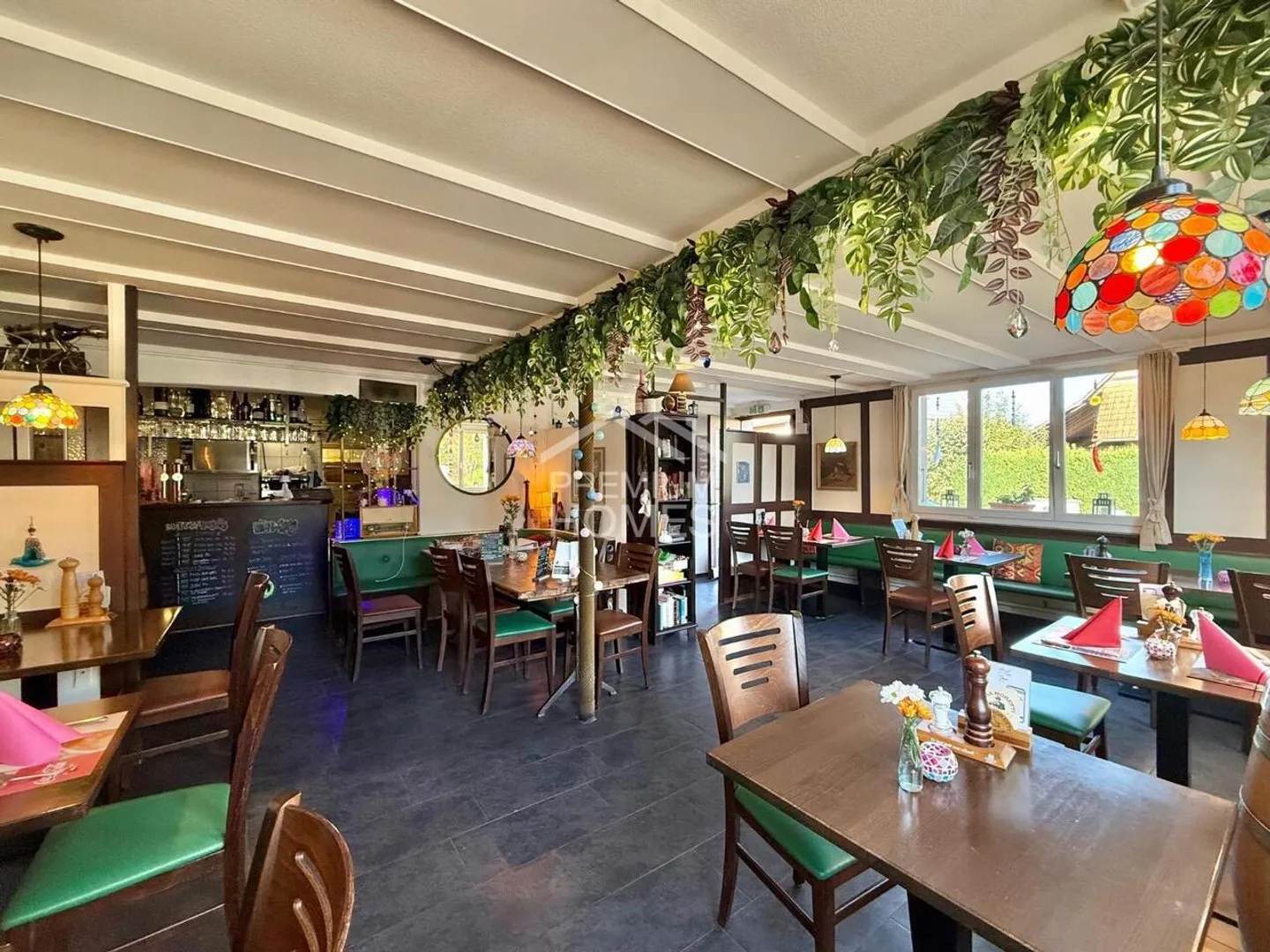 Opportunité d'investissement régional - Restaurant de quartier & espace de vie (BR 5,5%) - Photo 4 sur 9
