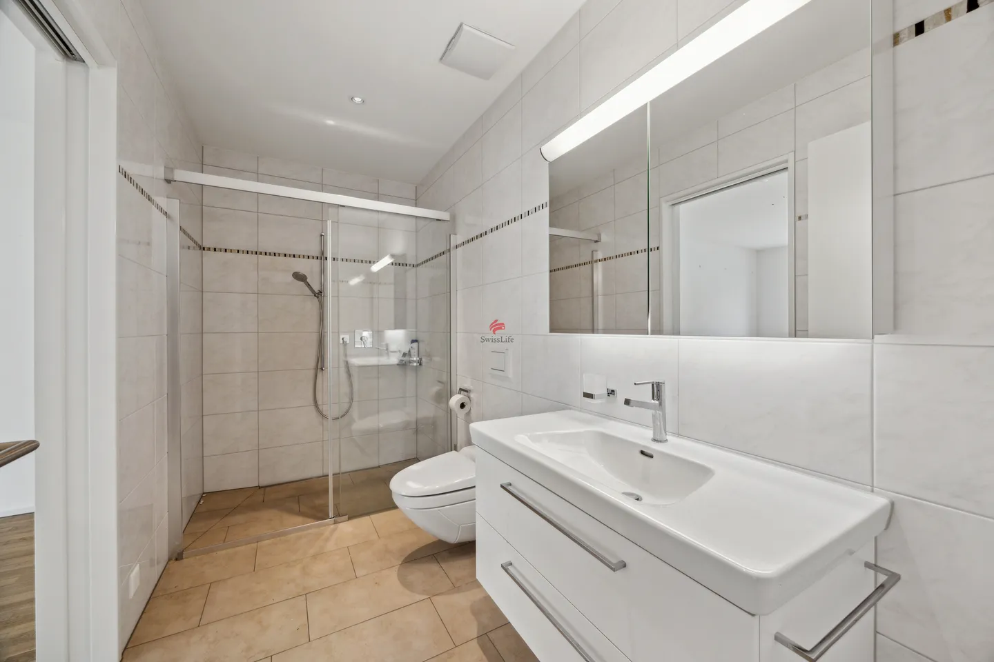 Stilvolles Wohnen mit Sonnenbalkon - Foto 8 von 11