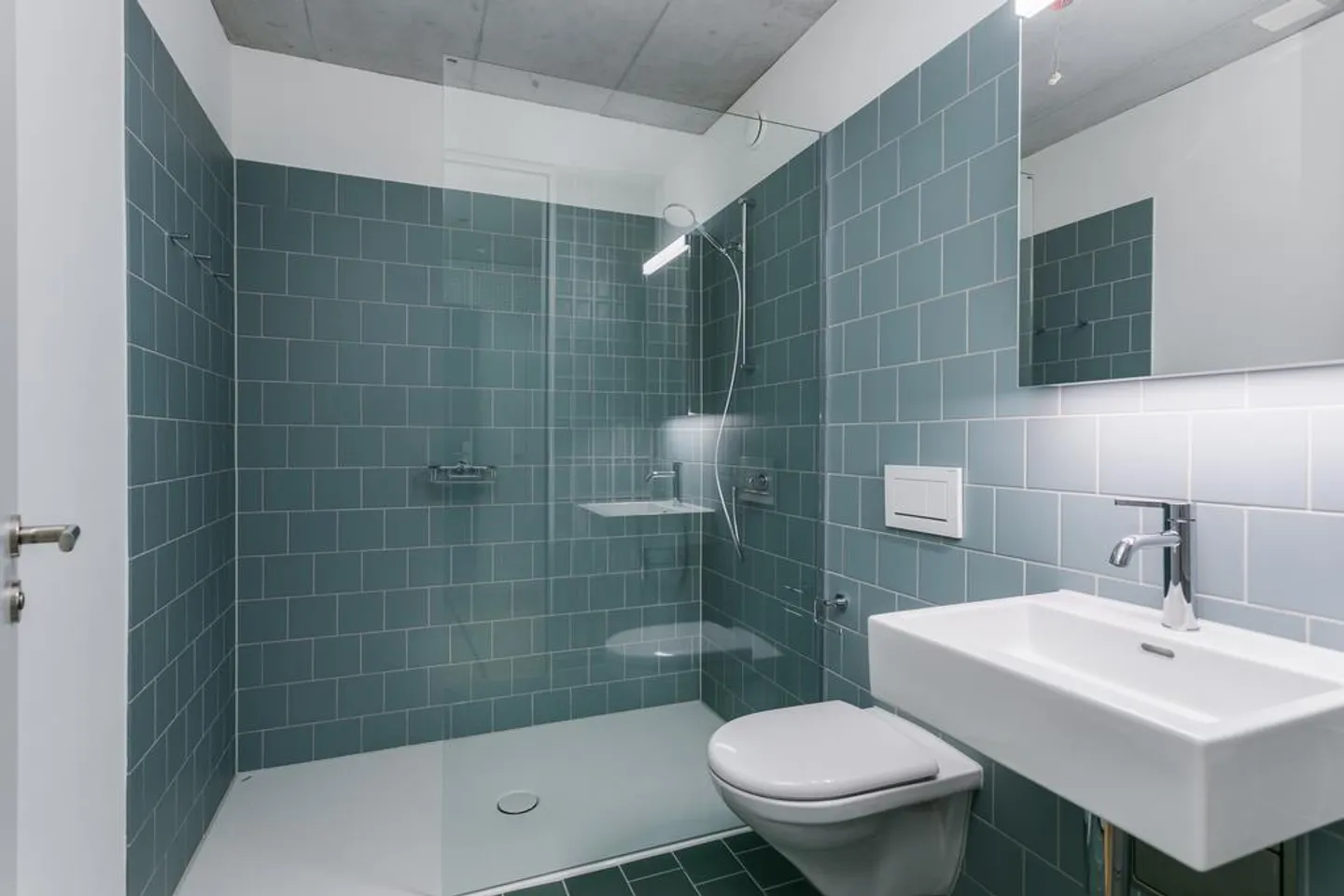 Sentimento moderno di grattacielo nella migliore posizione - Foto 8 di 11