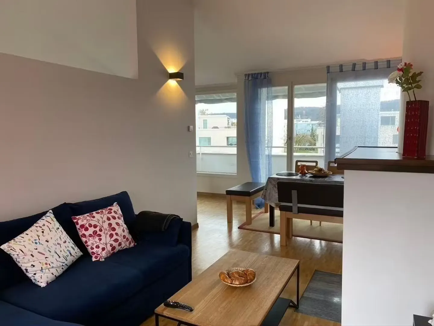 Apartment for rent - Photo 4 of 10