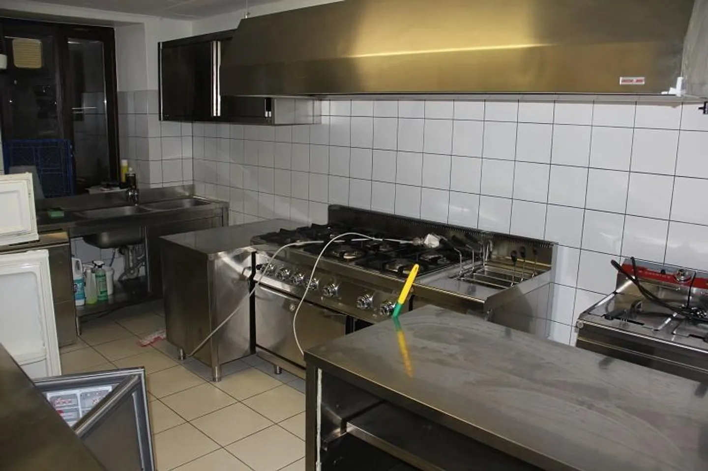 Restaurant mit 3-Zimmer-Wirtewohnung / ristorante con appartamento ... - Foto 8 di 15