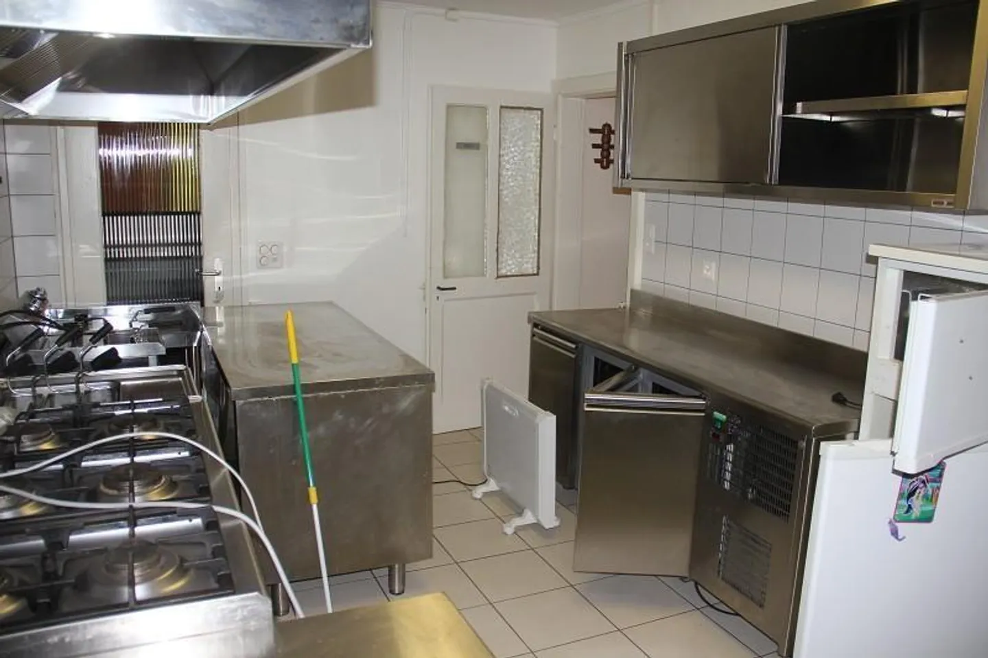 Restaurant mit 3-Zimmer-Wirtewohnung / ristorante con appartamento ... - Foto 9 di 15