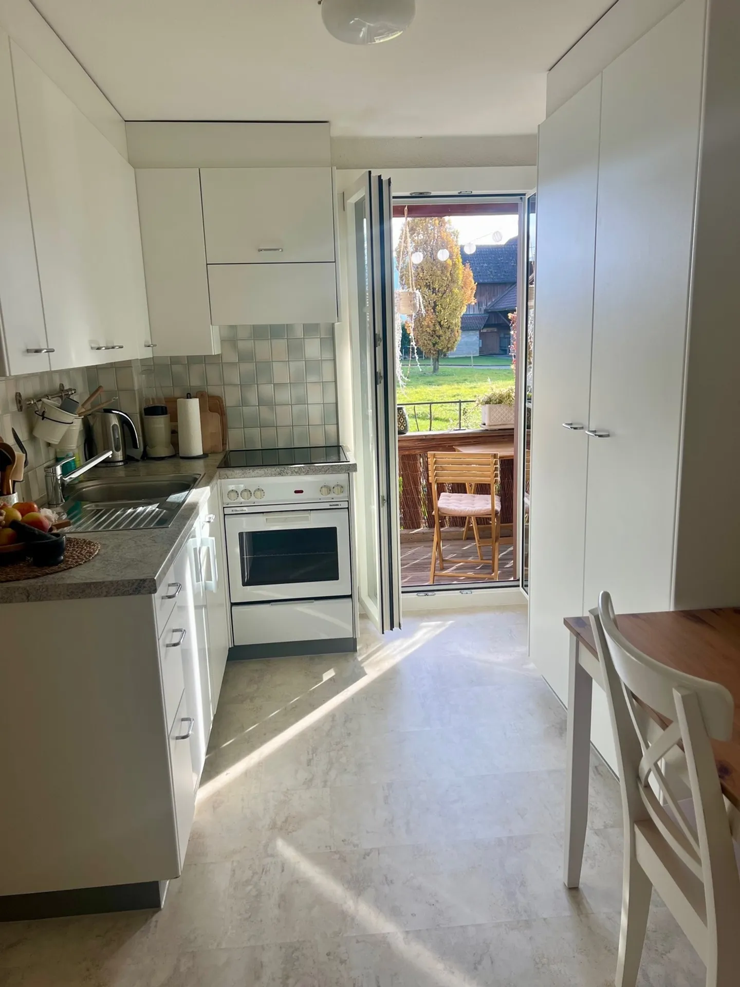 Apartment for rent - Photo 2 of 4