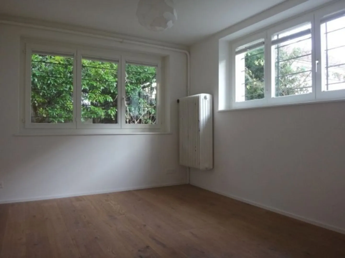 Appartamento ristrutturato con patio in una posizione tranquilla - Foto 3 di 8