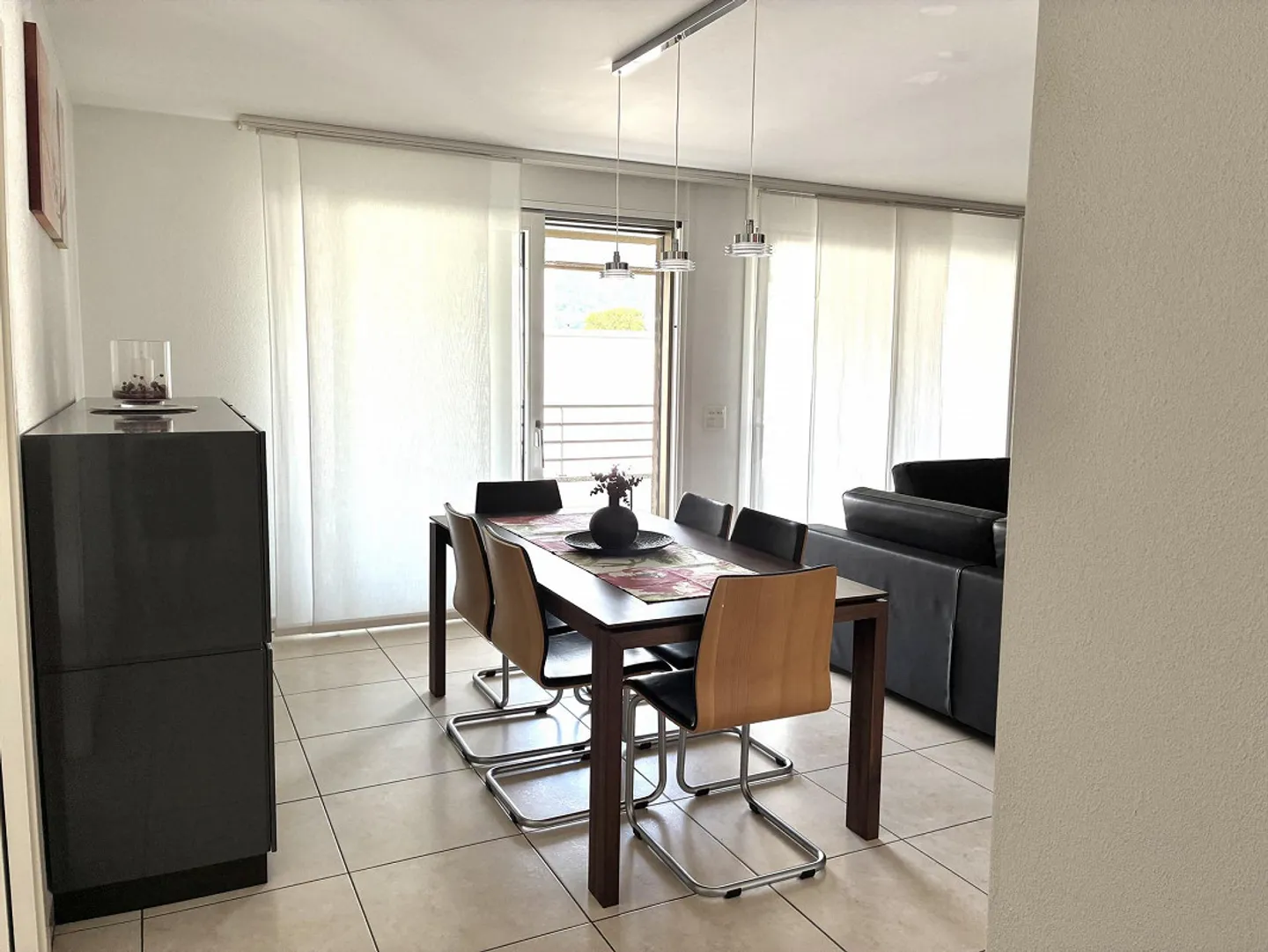Prächtiges 4.5-Zimmer-Dachgeschoss mit Panoramablick in Giubiasco - Foto 4 von 20