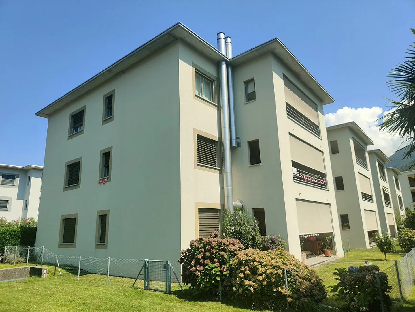 Prächtiges 4.5-Zimmer-Dachgeschoss mit Panoramablick in Giubiasco - Foto 1 von 20