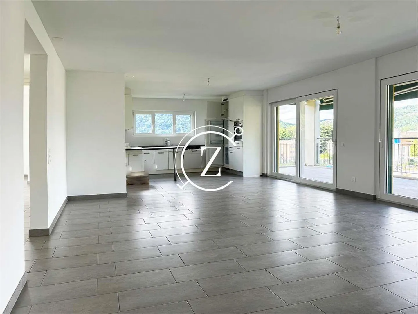 Geräumige 4.5-Zimmer-Wohnung in Balerna mit offener Aussicht - Foto 1 von 3