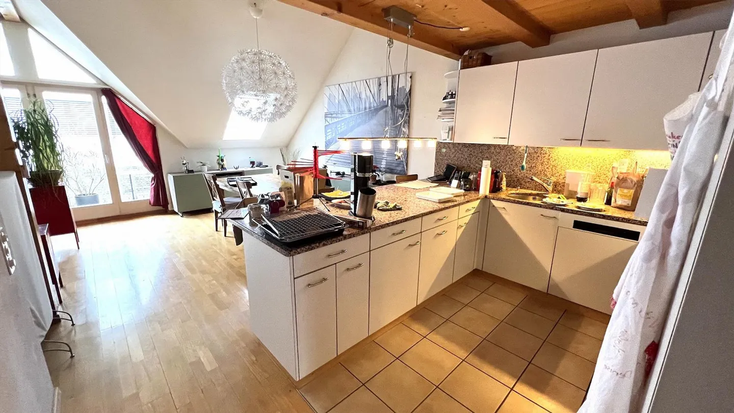 Attractive 4.5-room maisonette apartment in a central location in Beringen - Photo 1 of 23