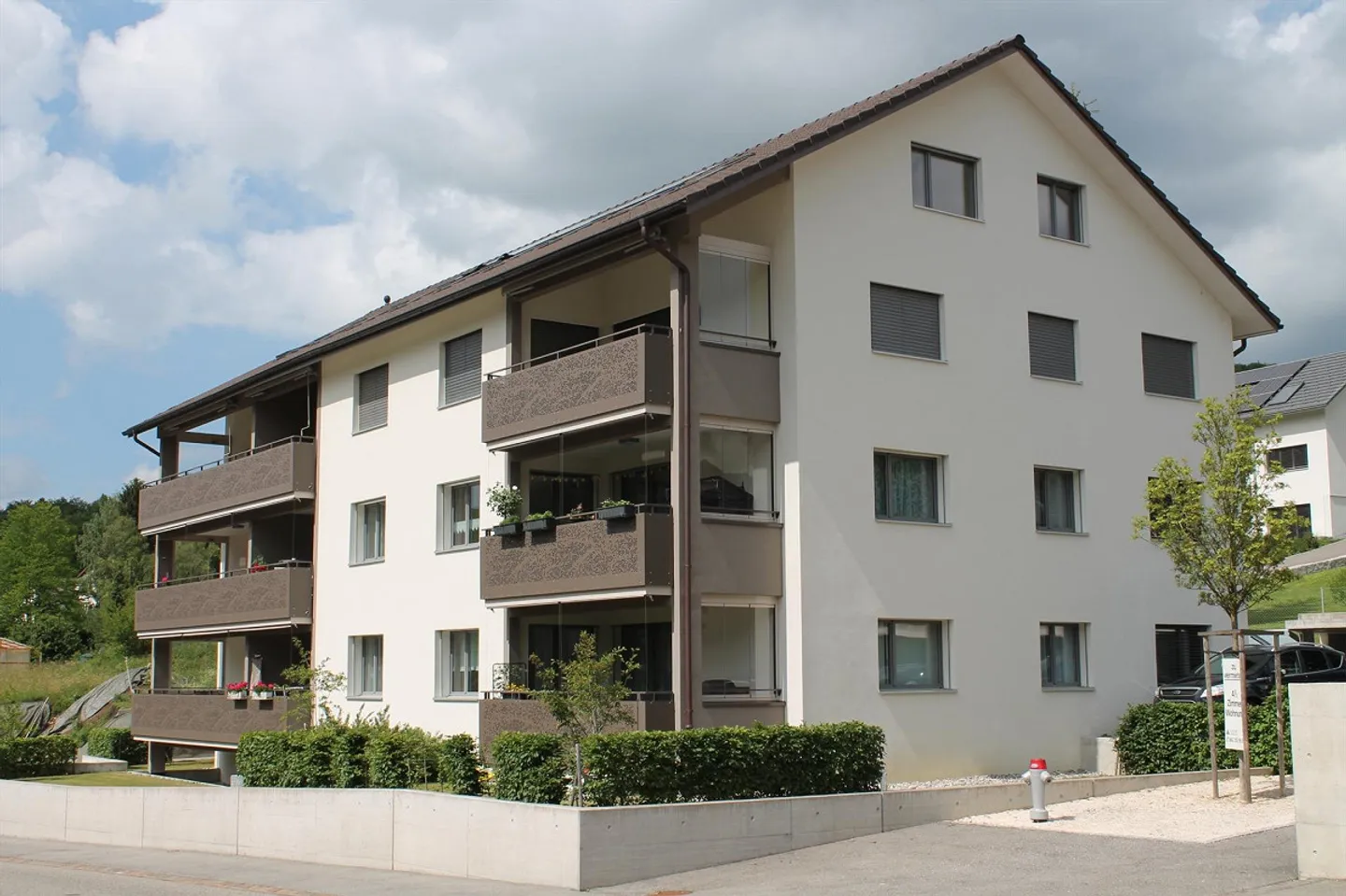 Bellissimo, luminoso e moderno appartamento mansardato di 4.5 locali - Foto 1 di 12