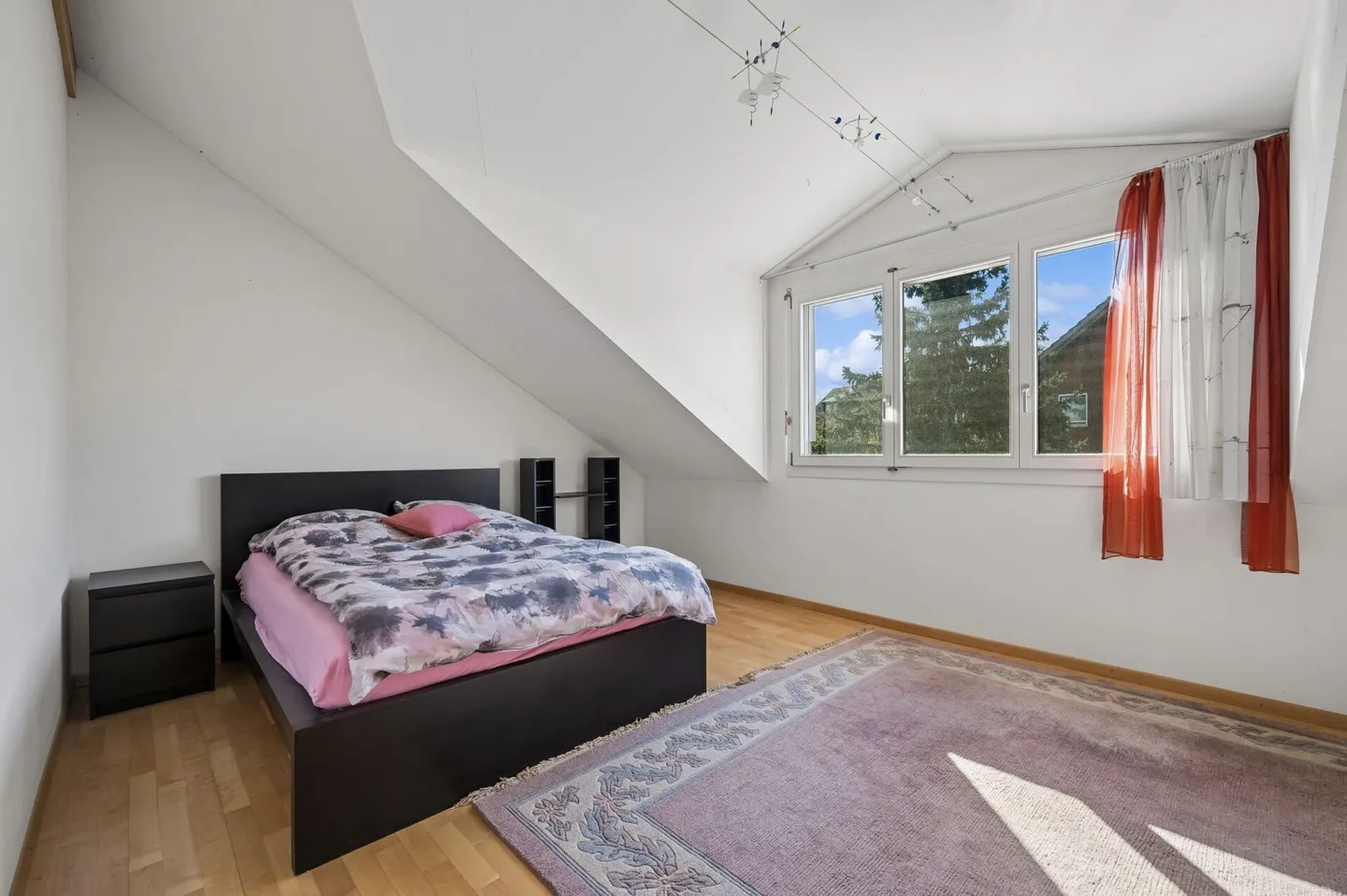 Charming wooden semi-detached house with a lot of living feel - Photo 7 of 13