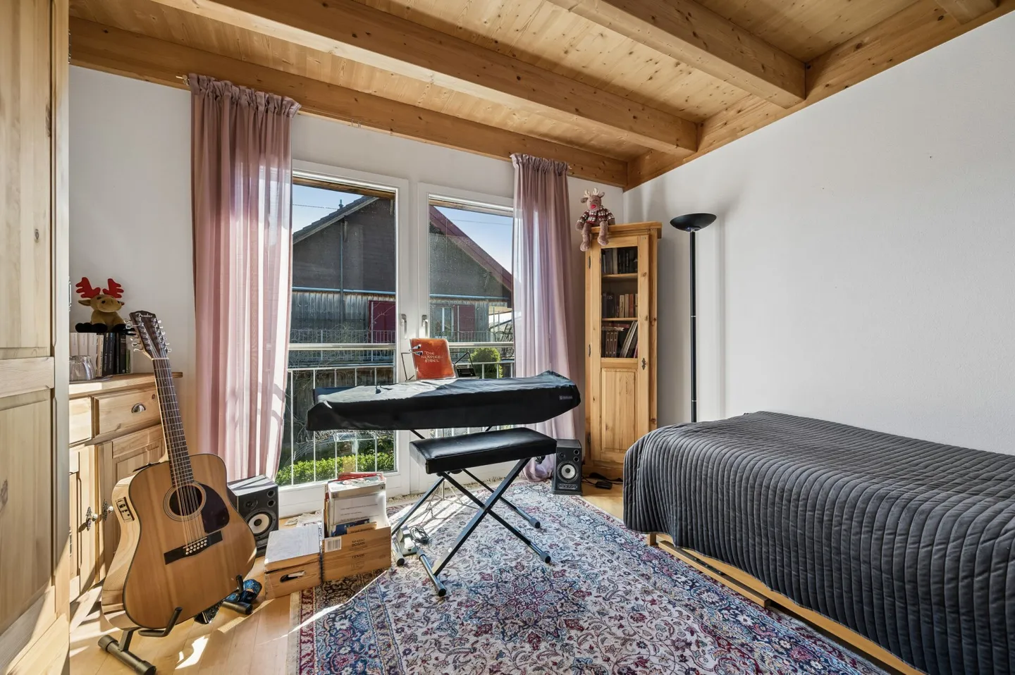 Charming wooden semi-detached house with a lot of living feel - Photo 9 of 13