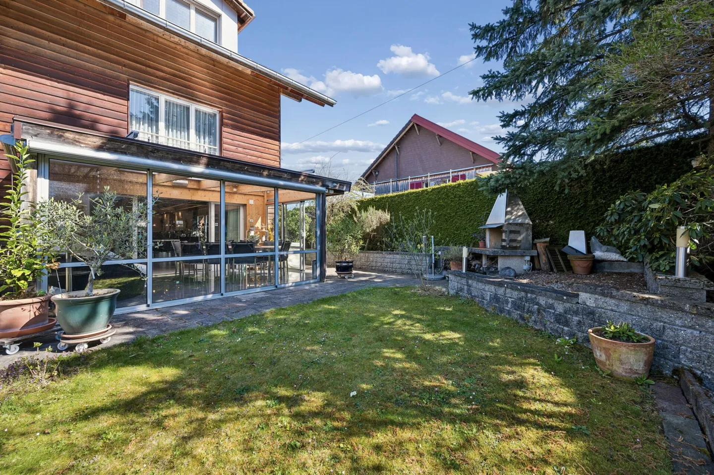 Charming wooden semi-detached house with a lot of living feel - Photo 12 of 13