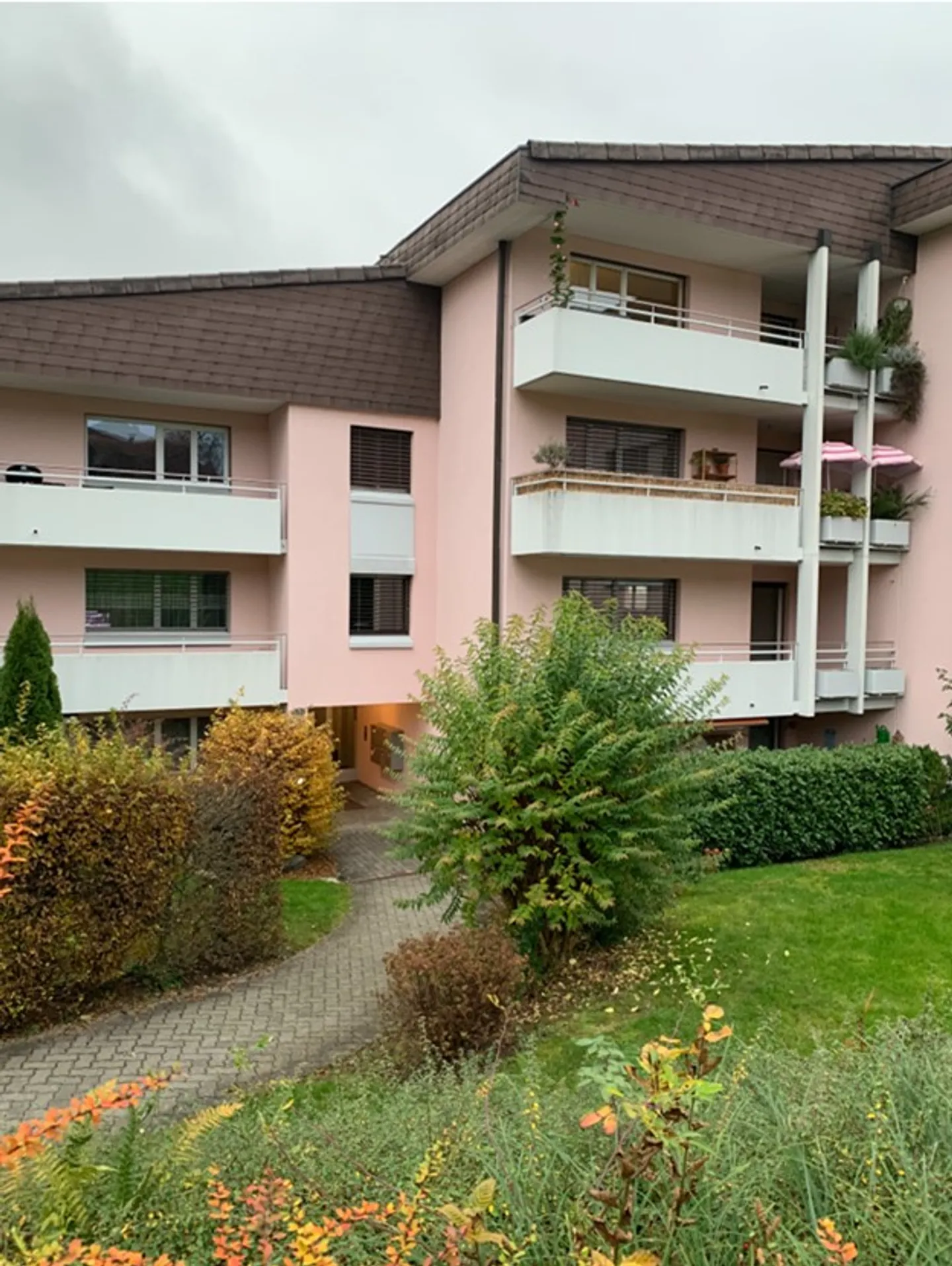 Renovierte Wohnung in Adligenswil - Foto 1 von 7