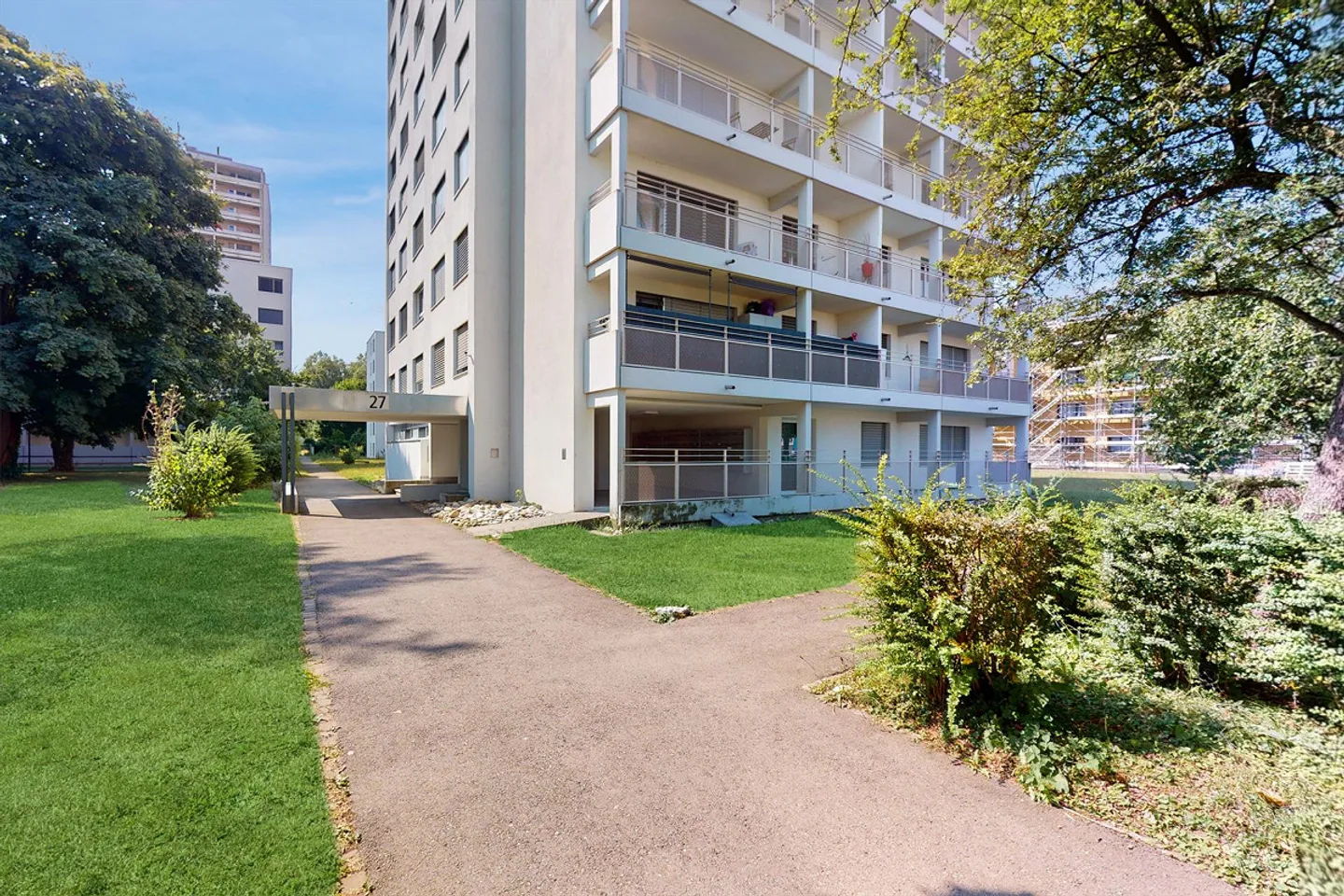 Modernes Apartment mit sonnigem Balkon - Foto 1 von 8