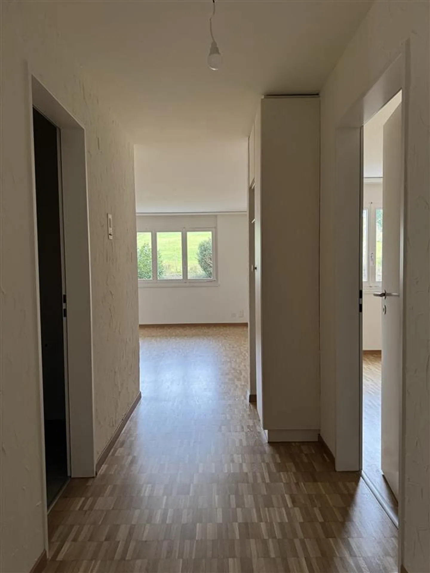 Renovierte Wohnung in Adligenswil - Foto 2 von 7