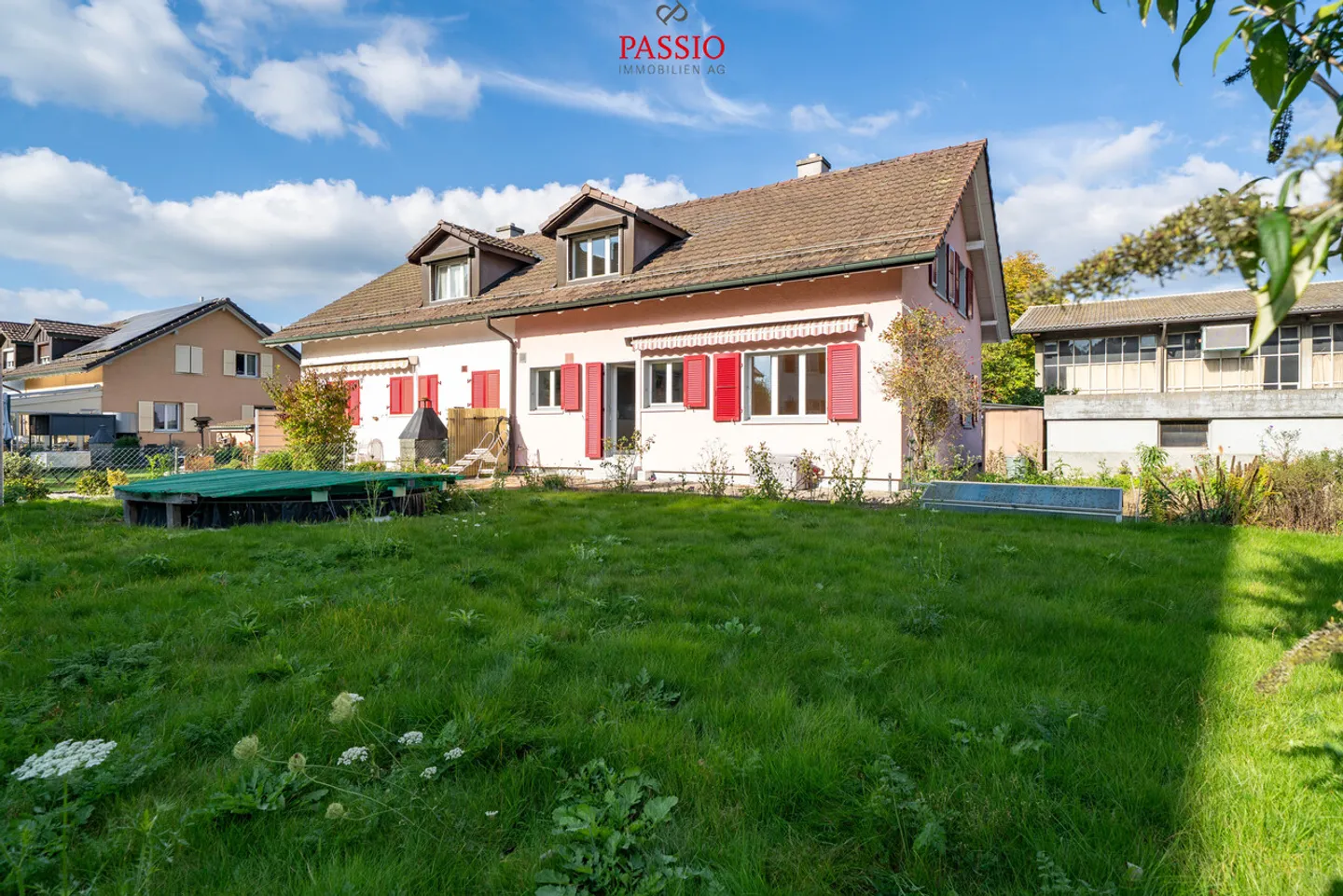 Casa familiare di 6,5 stanze con piscina e giardino in una posizione ideale! - Foto 1 di 21