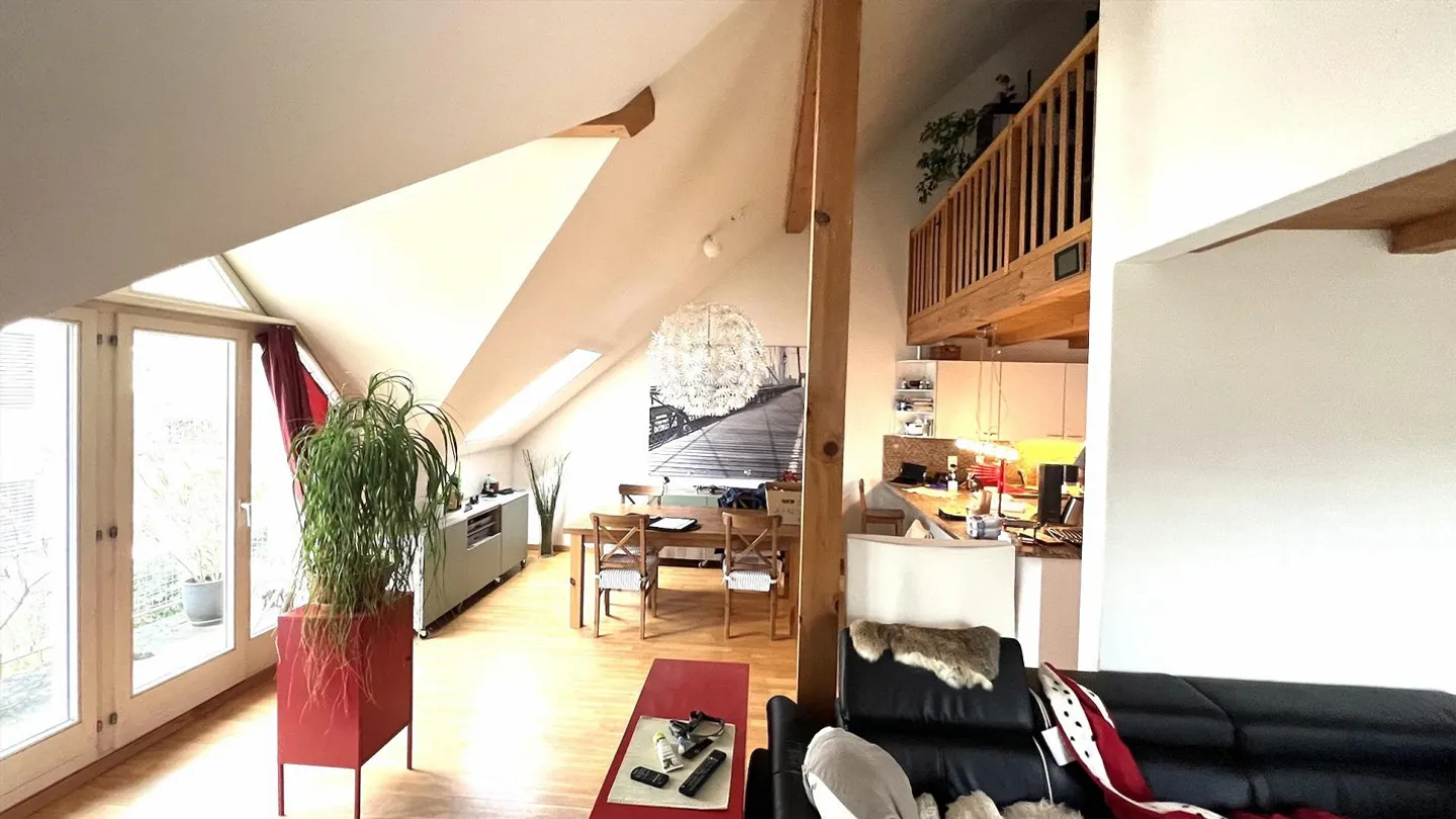 Attractive 4.5-room maisonette apartment in a central location in Beringen - Photo 8 of 23