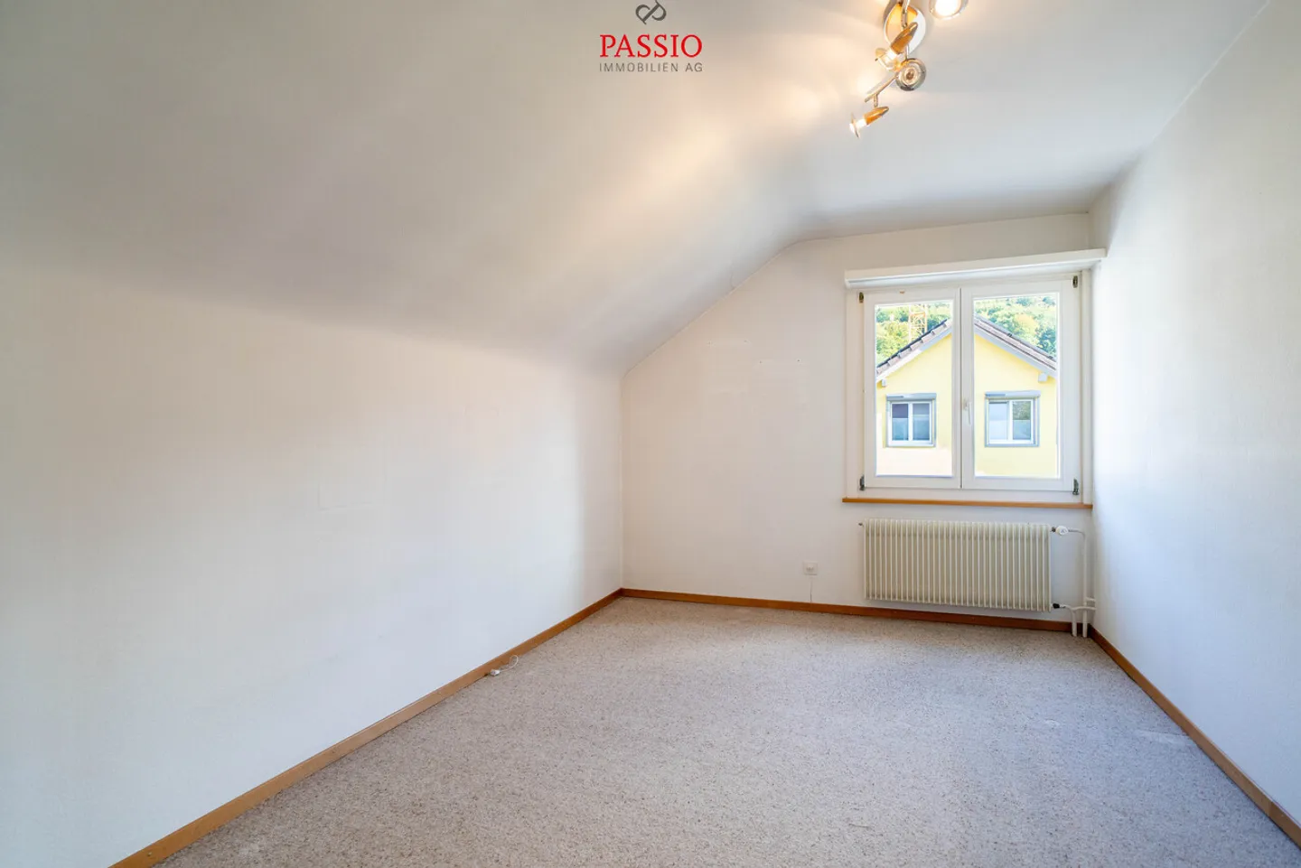 Casa familiare di 6,5 stanze con piscina e giardino in una posizione ideale! - Foto 9 di 21