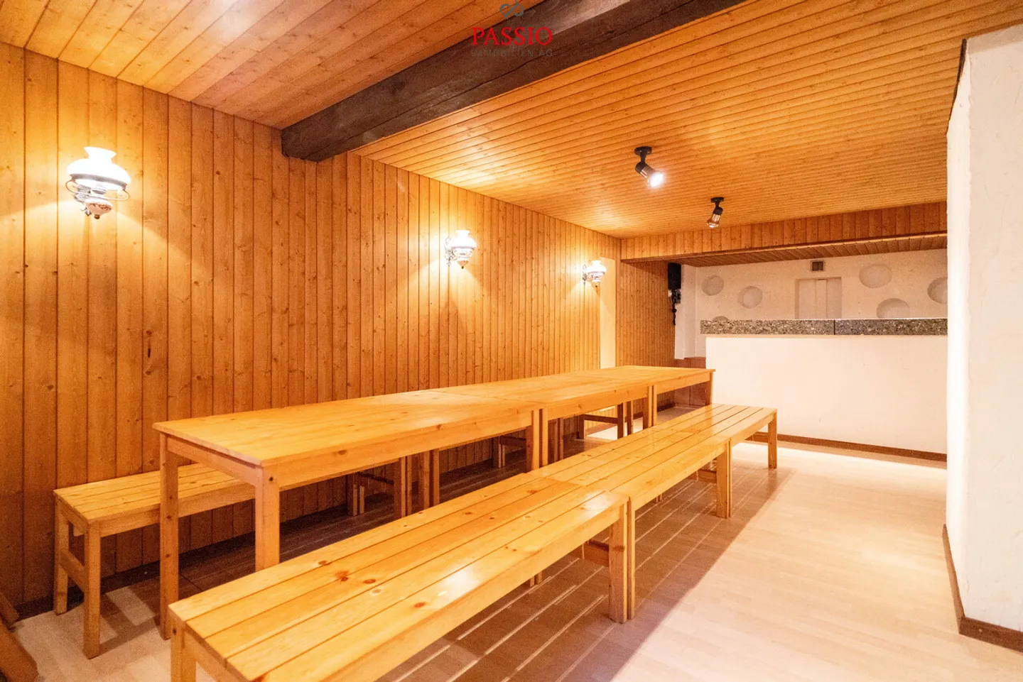 Casa familiare di 6,5 stanze con piscina e giardino in una posizione ideale! - Foto 13 di 21