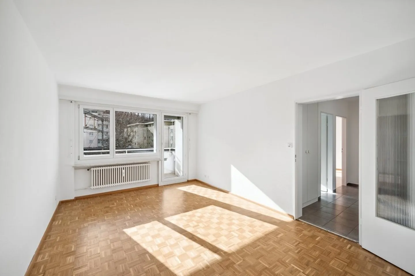 Charmant appartement 2 pièces - Photo 2 sur 7
