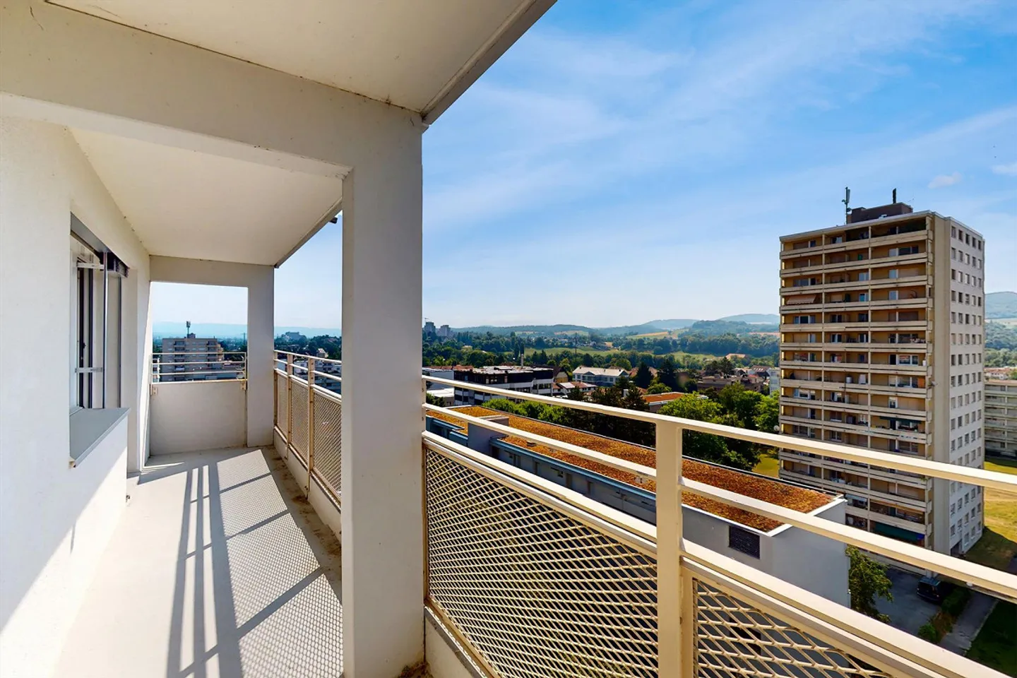 Modernes Apartment mit sonnigem Balkon - Foto 5 von 8