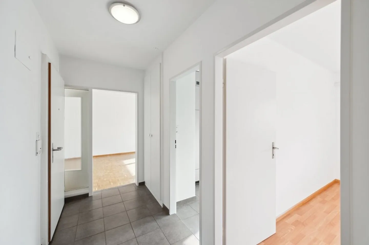 Charmant appartement 2 pièces - Photo 6 sur 7