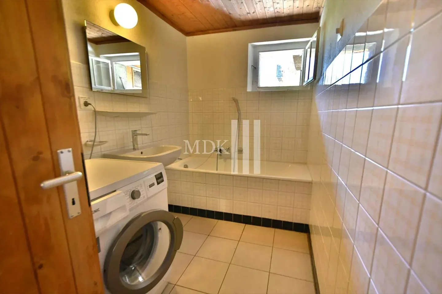 3.5 Room Apartment - Photo 11 of 11