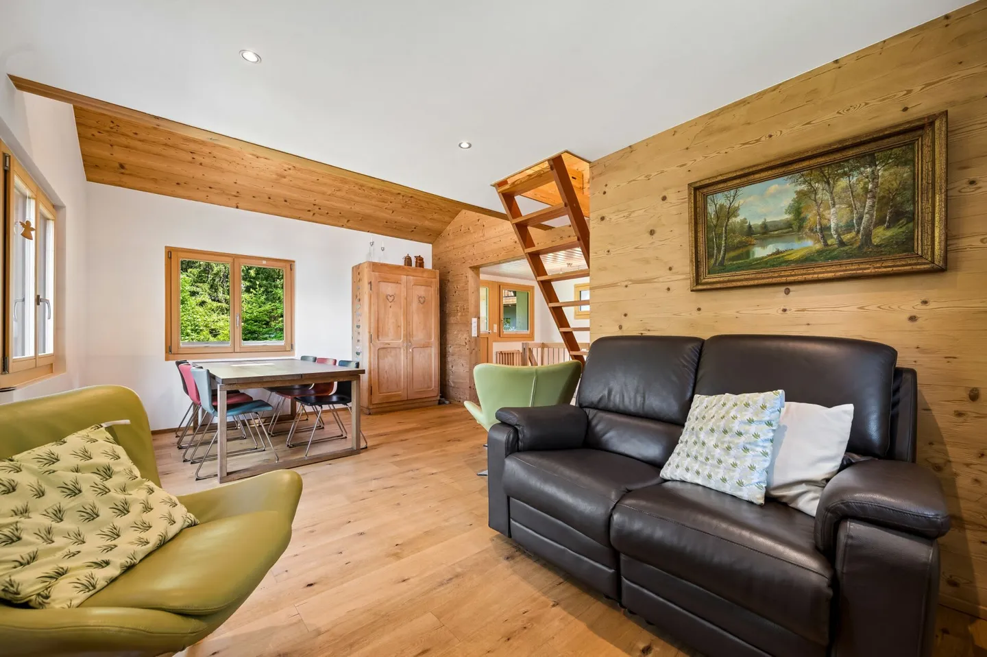 Accogliente chalet di 3,5 stanze con charme alpino - Foto 4 di 14