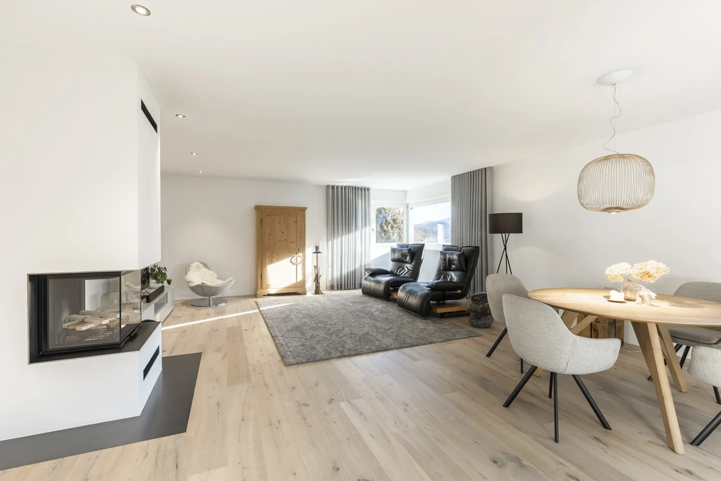 Newly Built Living with Many Extras - Photo 1 of 9