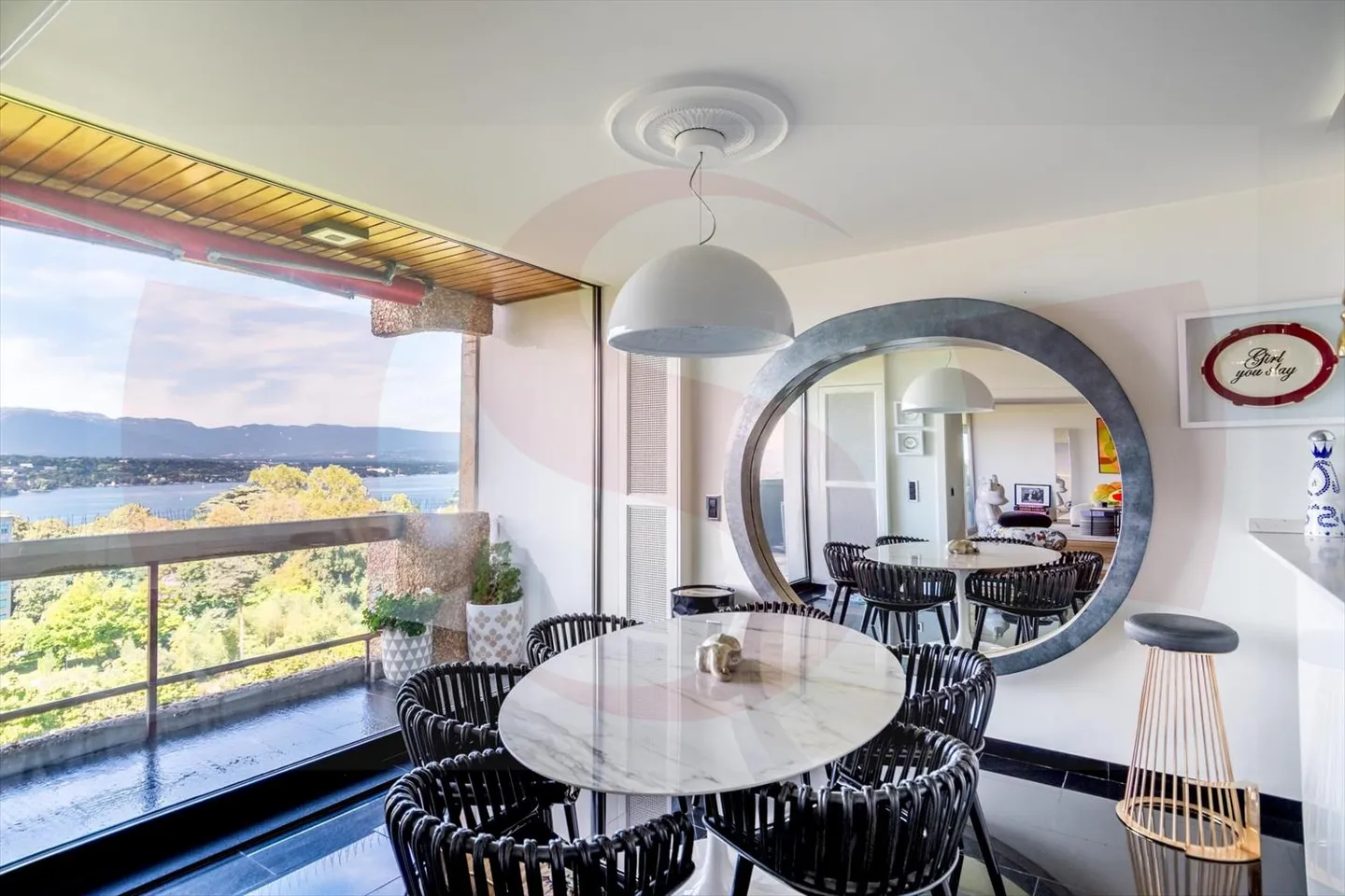 Außergewöhnliche Wohnung mit Blick auf Genf - Exklusivität - Photo 6 sur 9