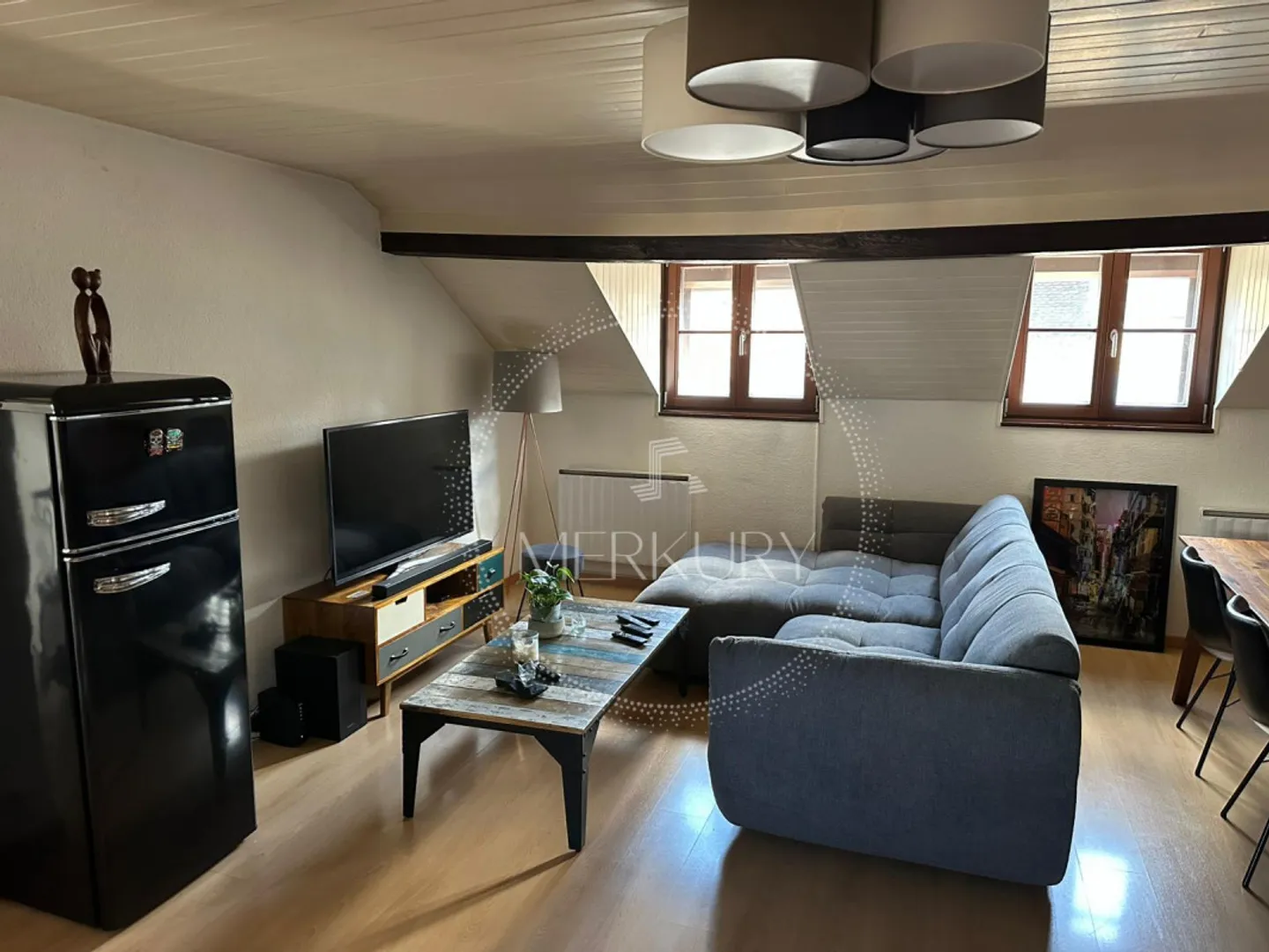 Appartement lumineux 4 pièces à Carouge - Photo 1 sur 7