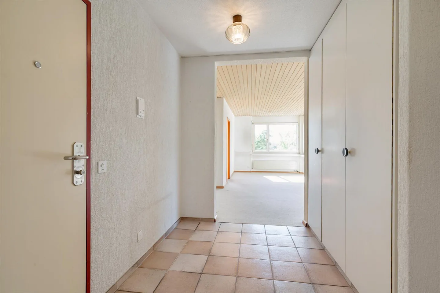 Zentrale 4.5-Zimmerwohnung in Wettingen mit viel Licht und Aussicht - Foto 8 di 11