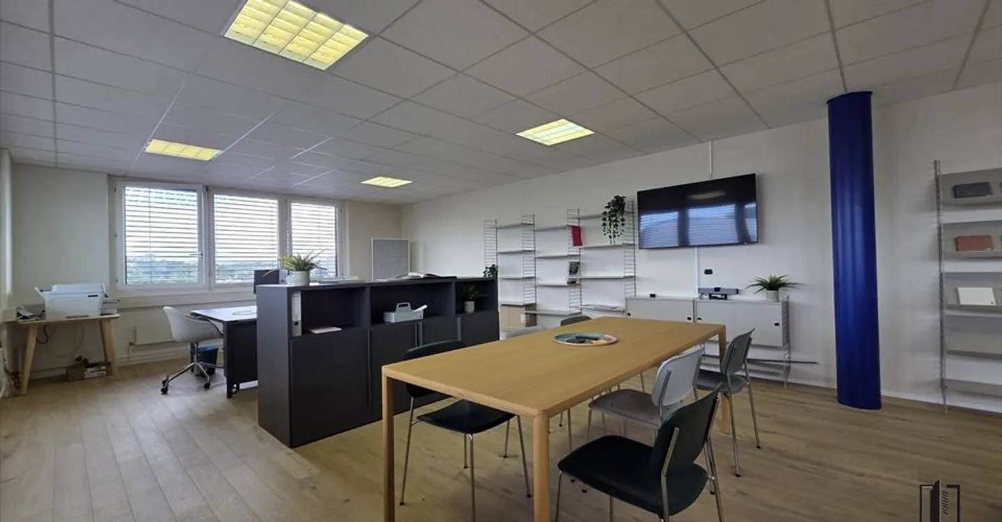 Mischgenutztes Gebäude mieten - Foto 1 von 8