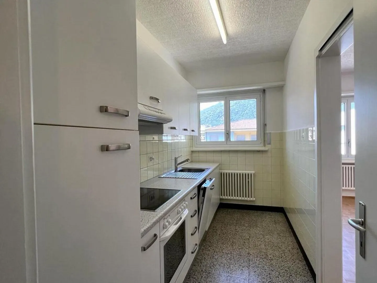 BELLINZONA | Bright 3.5 Rooms - Photo 4 of 10