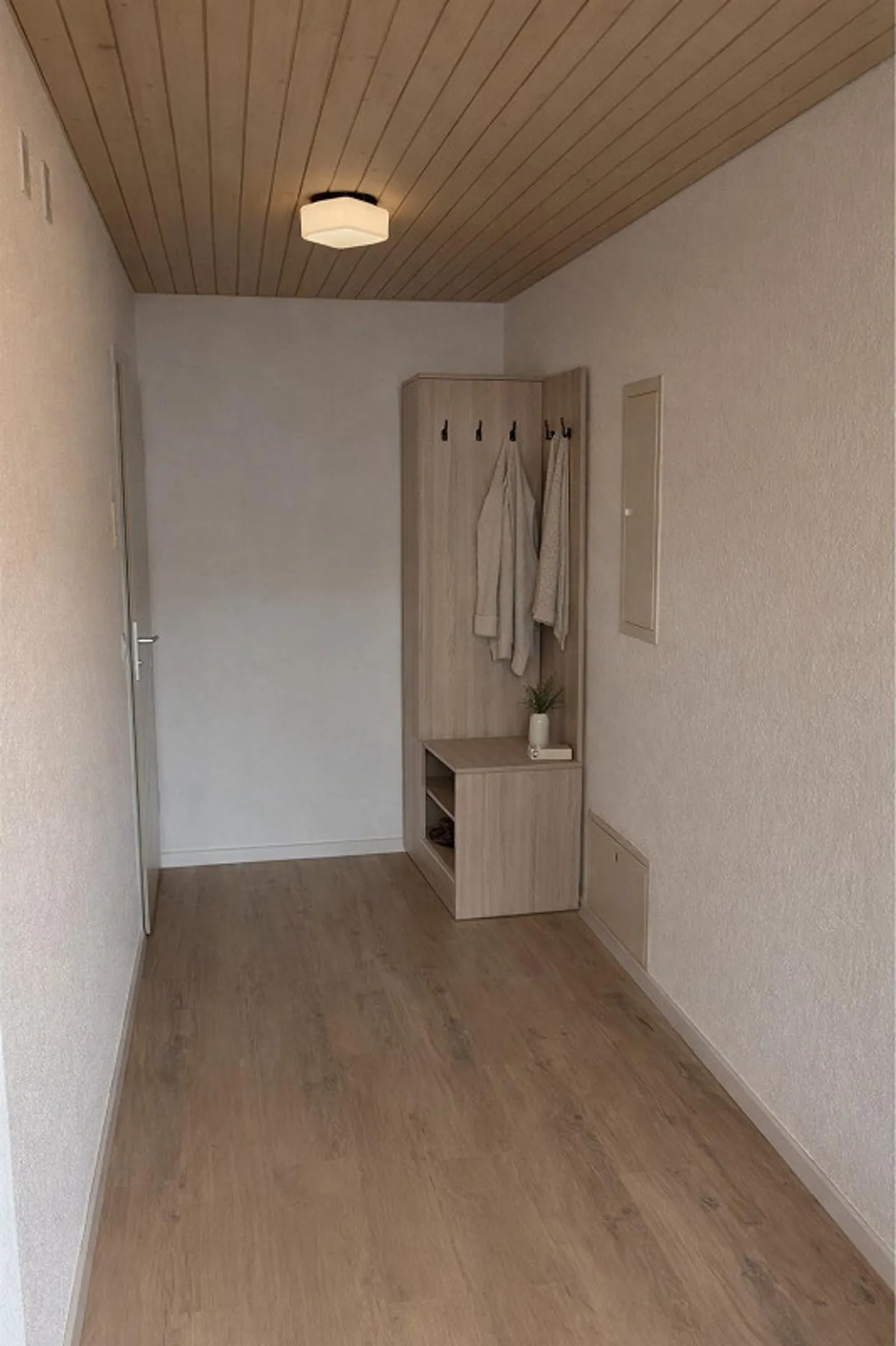 Appartamento mansardato molto tranquillo con galleria di 3 stanze - Foto 3 di 8