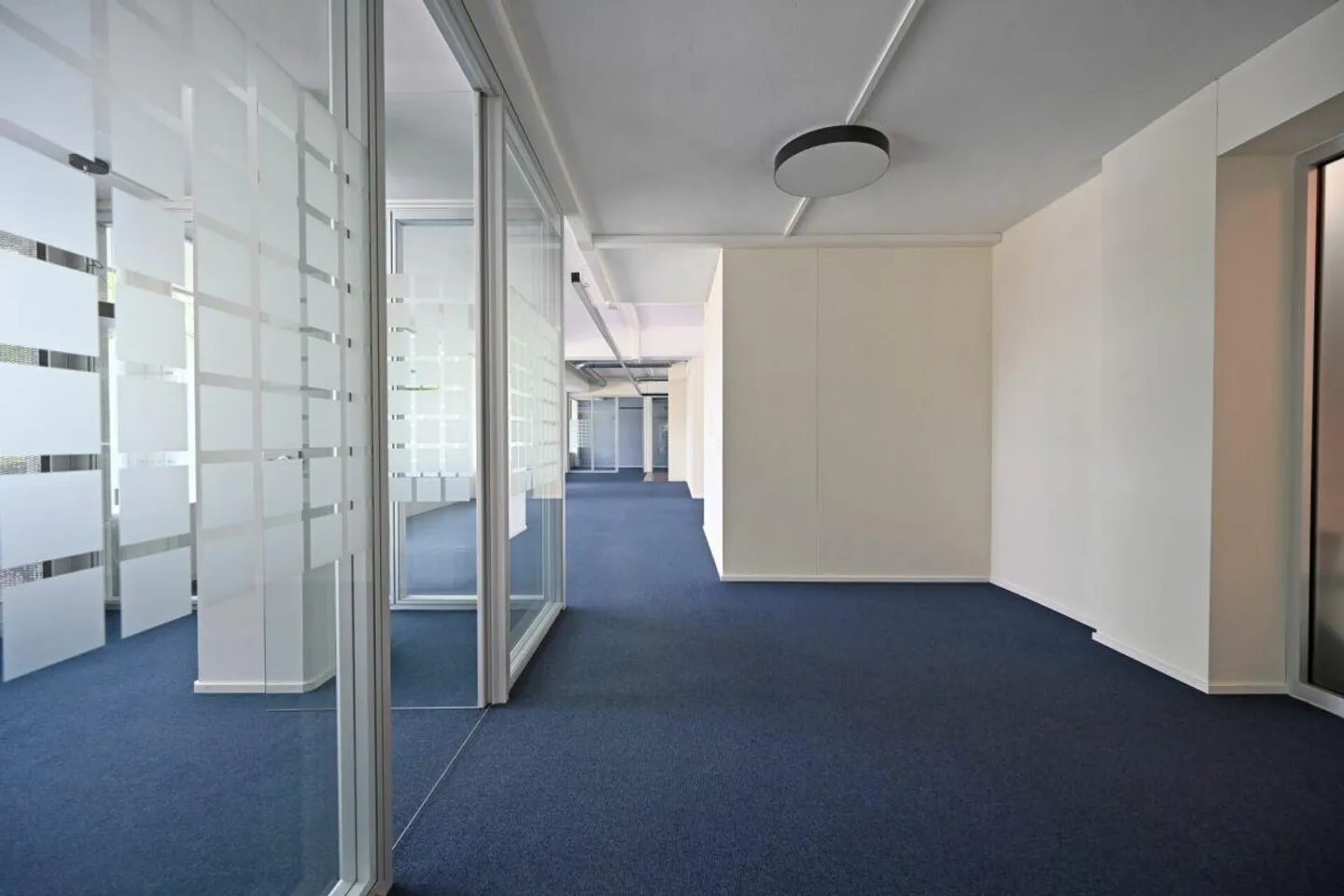 La tua sede commerciale centrale - Spazio ufficio/vendita a Mattenhof... - Foto 10 di 11