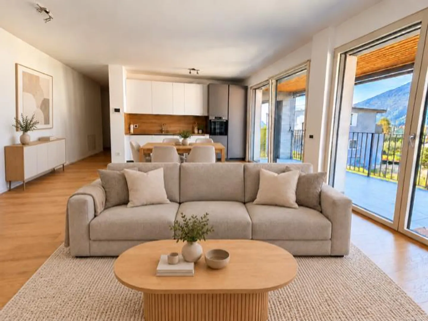 Appartamento soleggiato con vista giardino - Foto 4 di 17