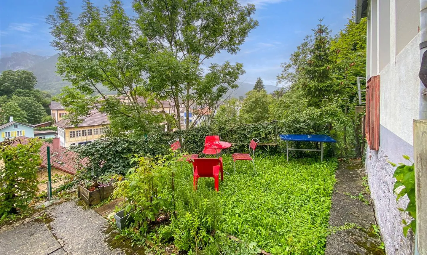 Guaranteed heartthrob with this incredible view! - Photo 10 of 11